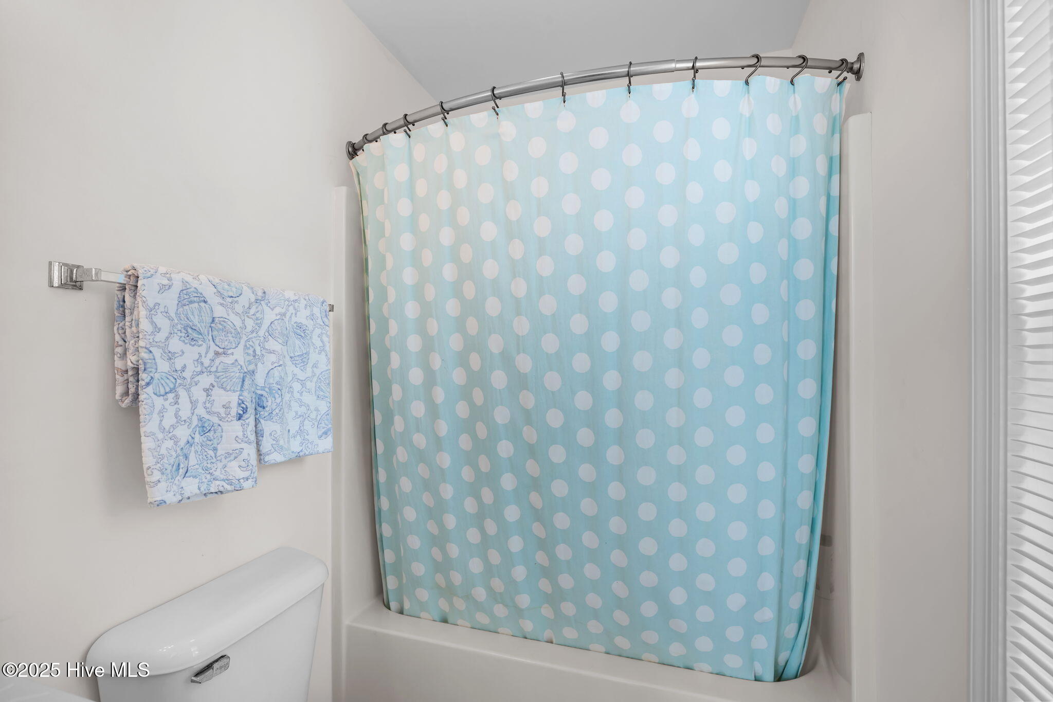 100526742 | Photo 49