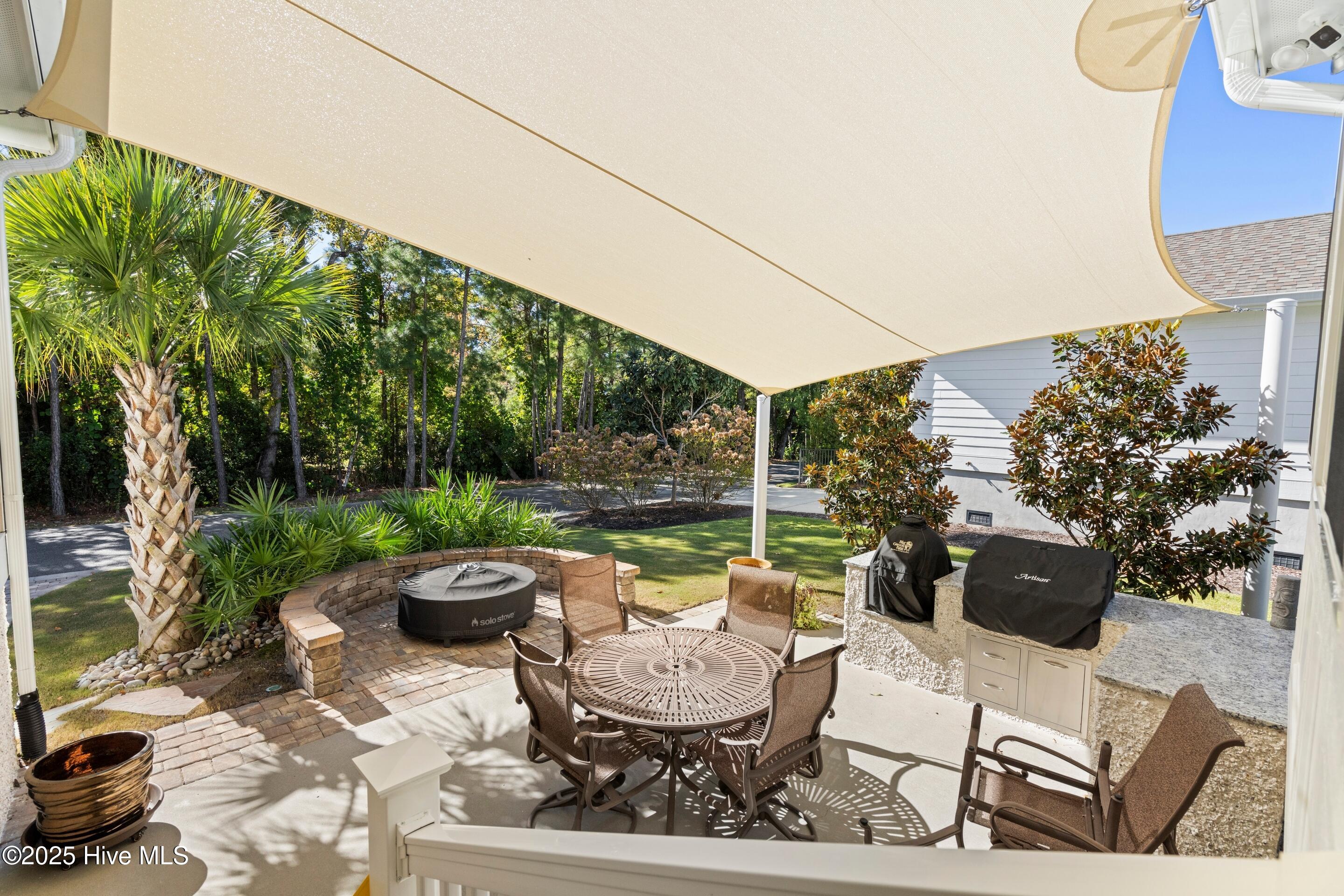 100551438 | Photo 51