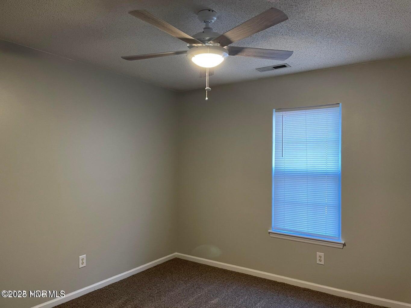 100560100 | Photo 11