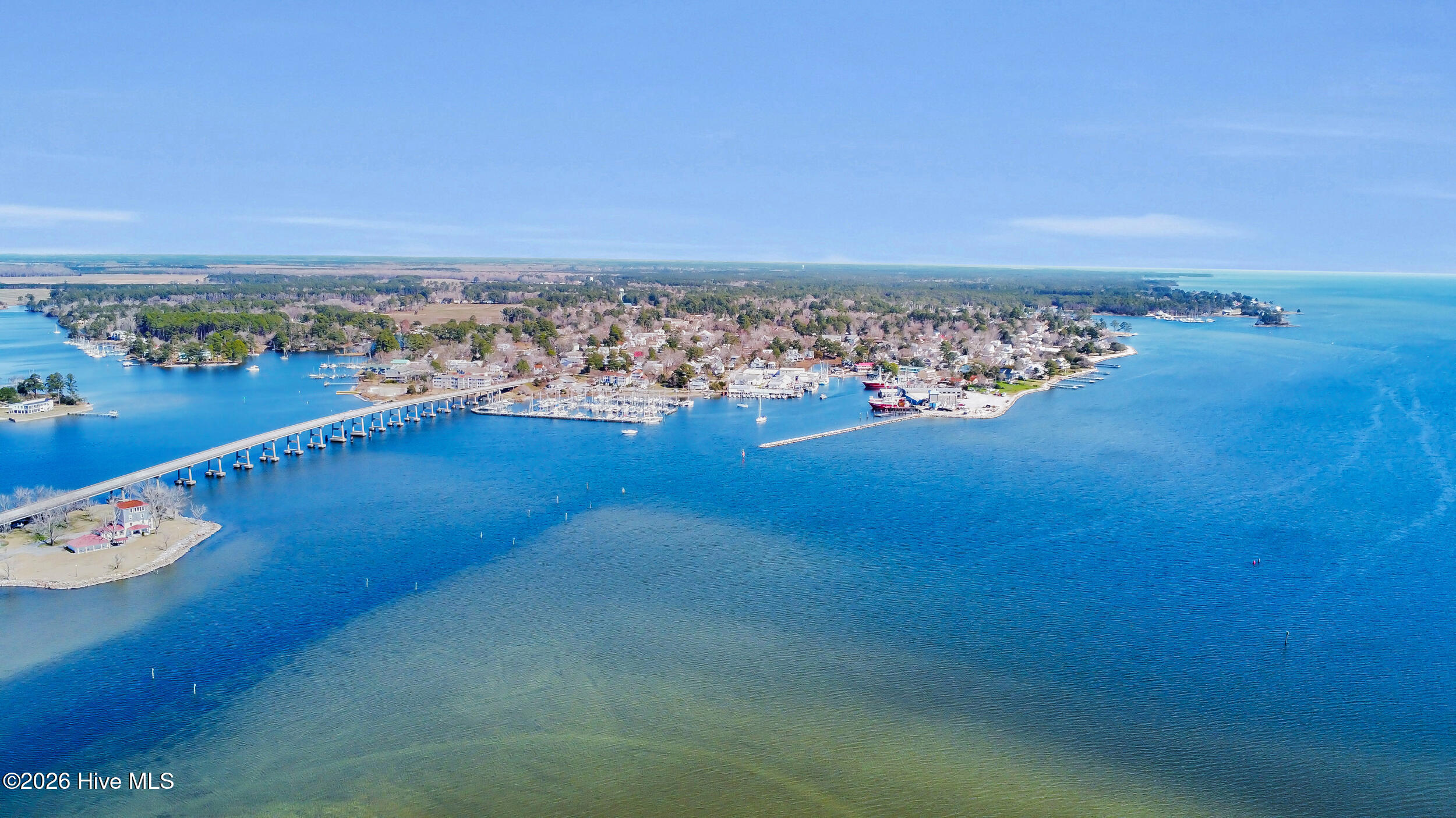 61 Spinnaker Point Road N, Oriental, NC, 28571