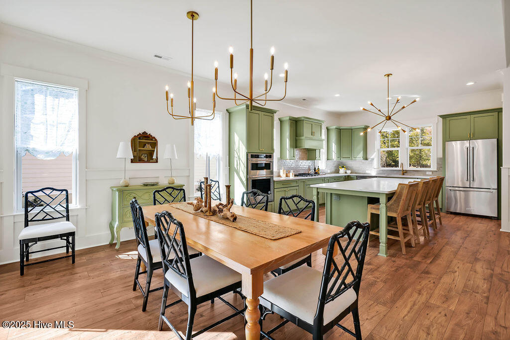 100512087 | Photo 20