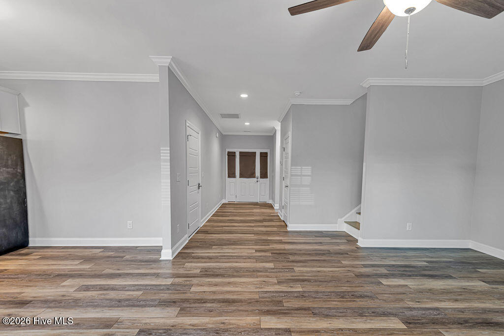 100548703 | Photo 10