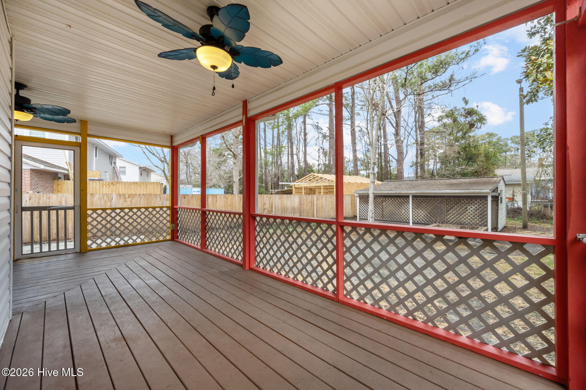 100554192 | Photo 15