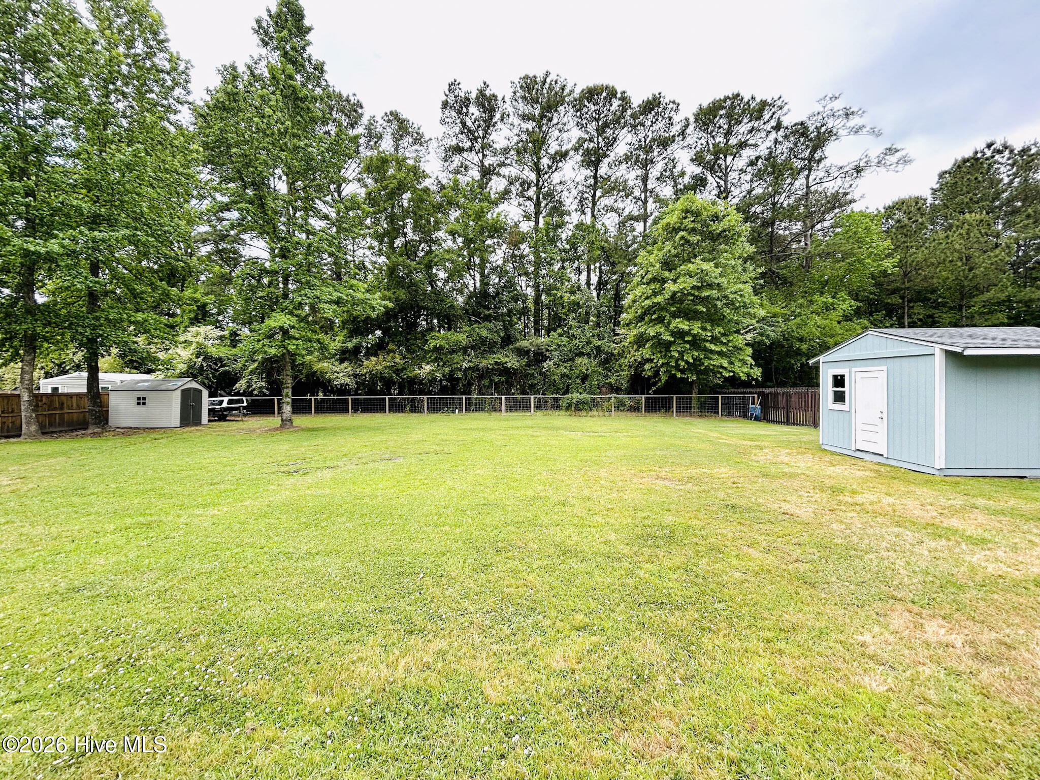 100570244 | Photo 52