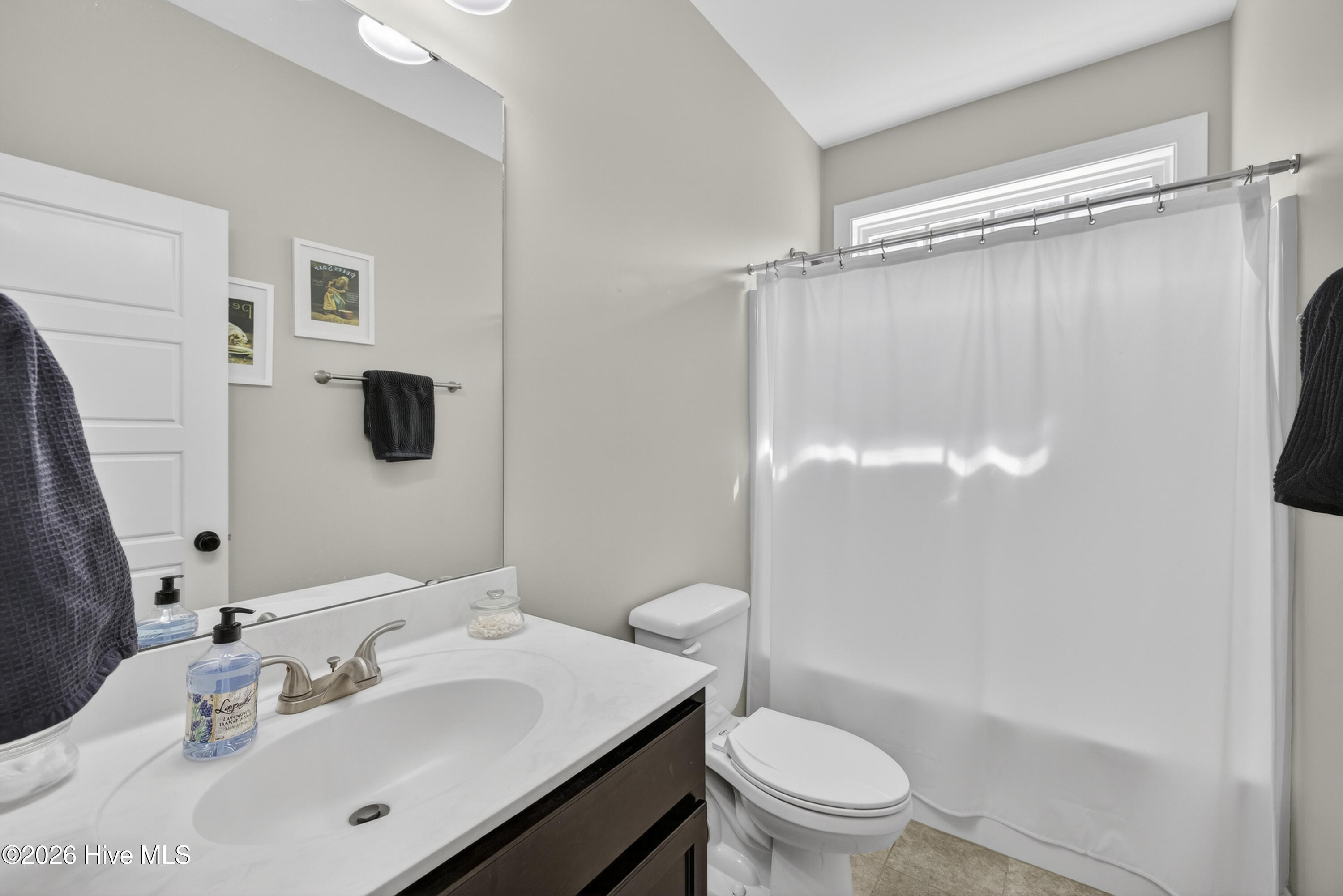 100562294 | Photo 31