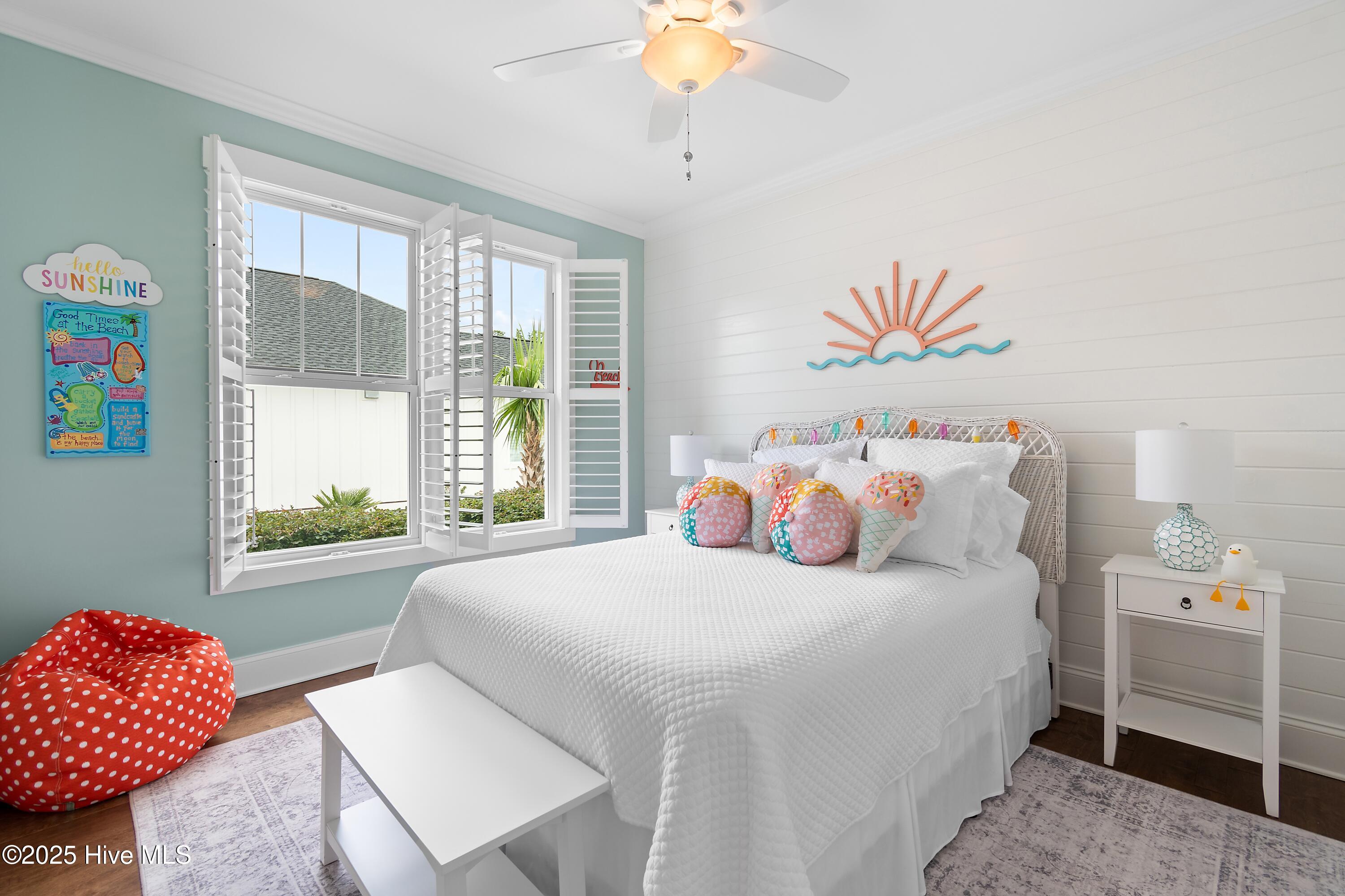 100521650 | Photo 13