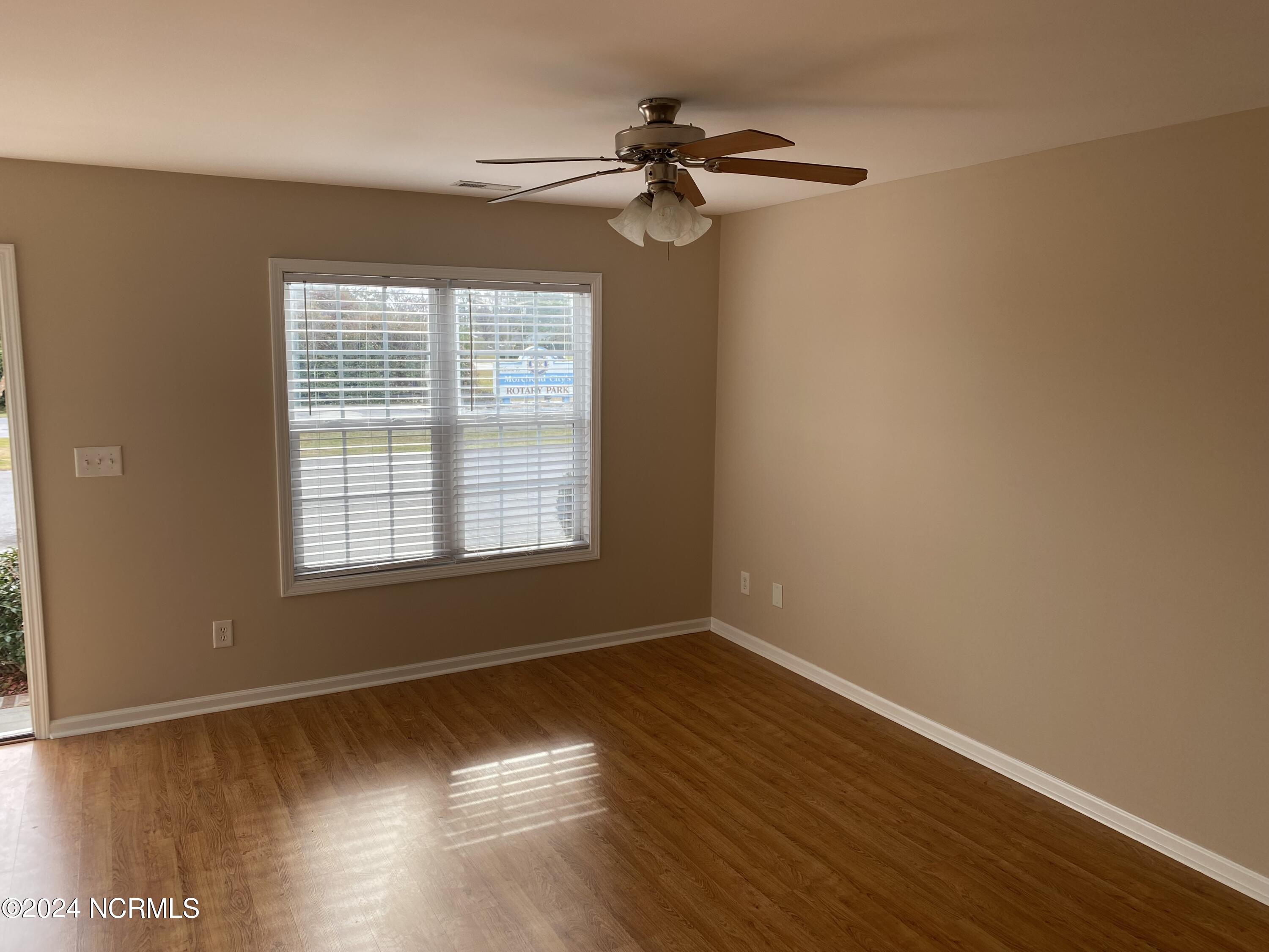 2202 Mayberry Loop Road 102,Morehead City