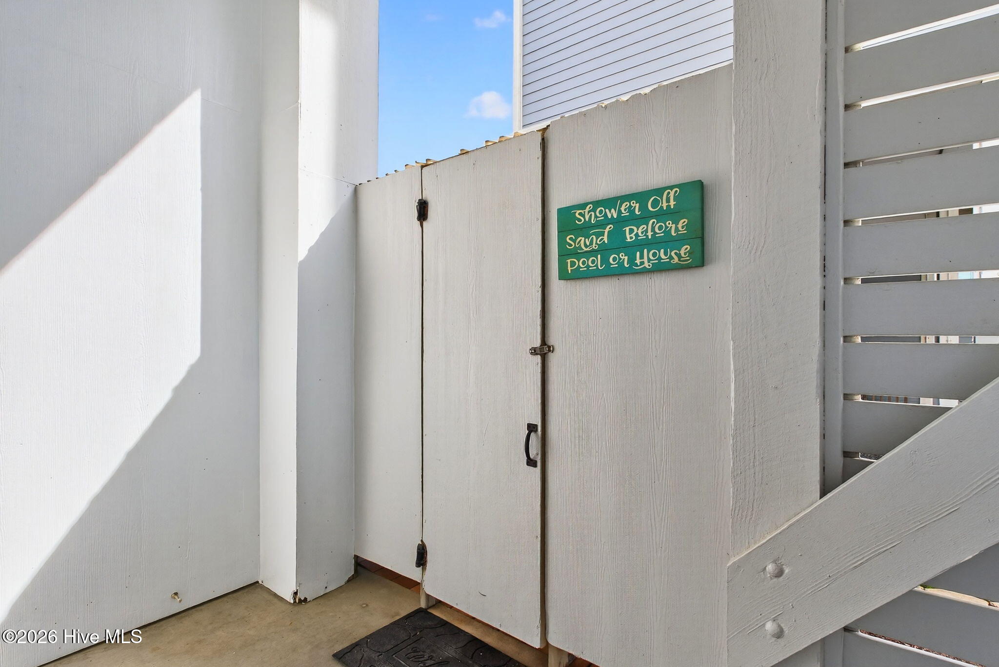 100558520 | Photo 52