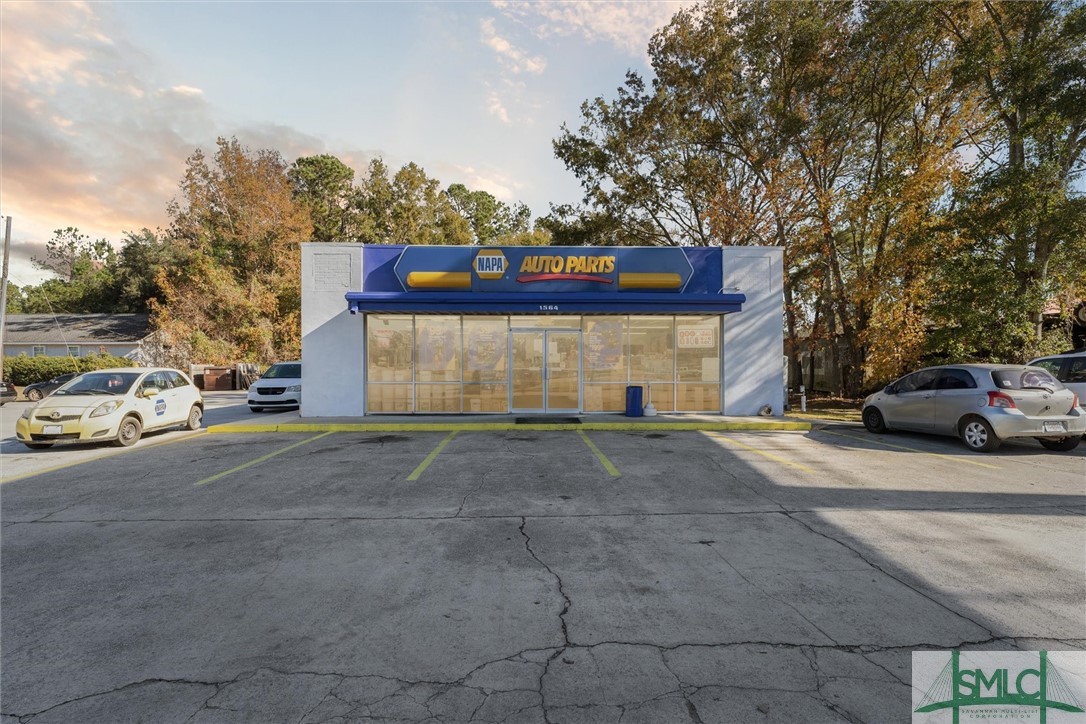 1564 Dean Forest Road, Savannah, GA, 31408