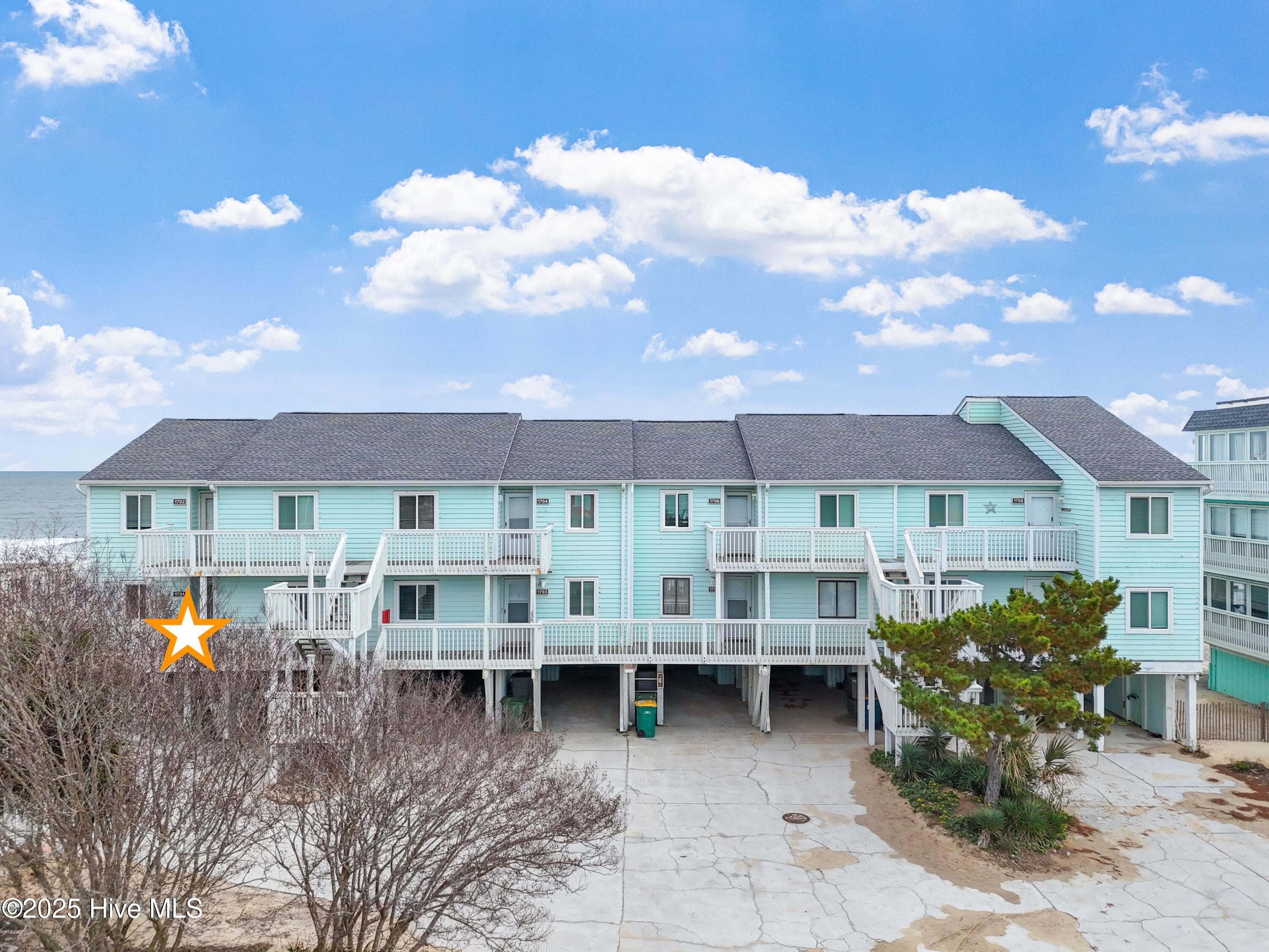 100544302 | Photo 35