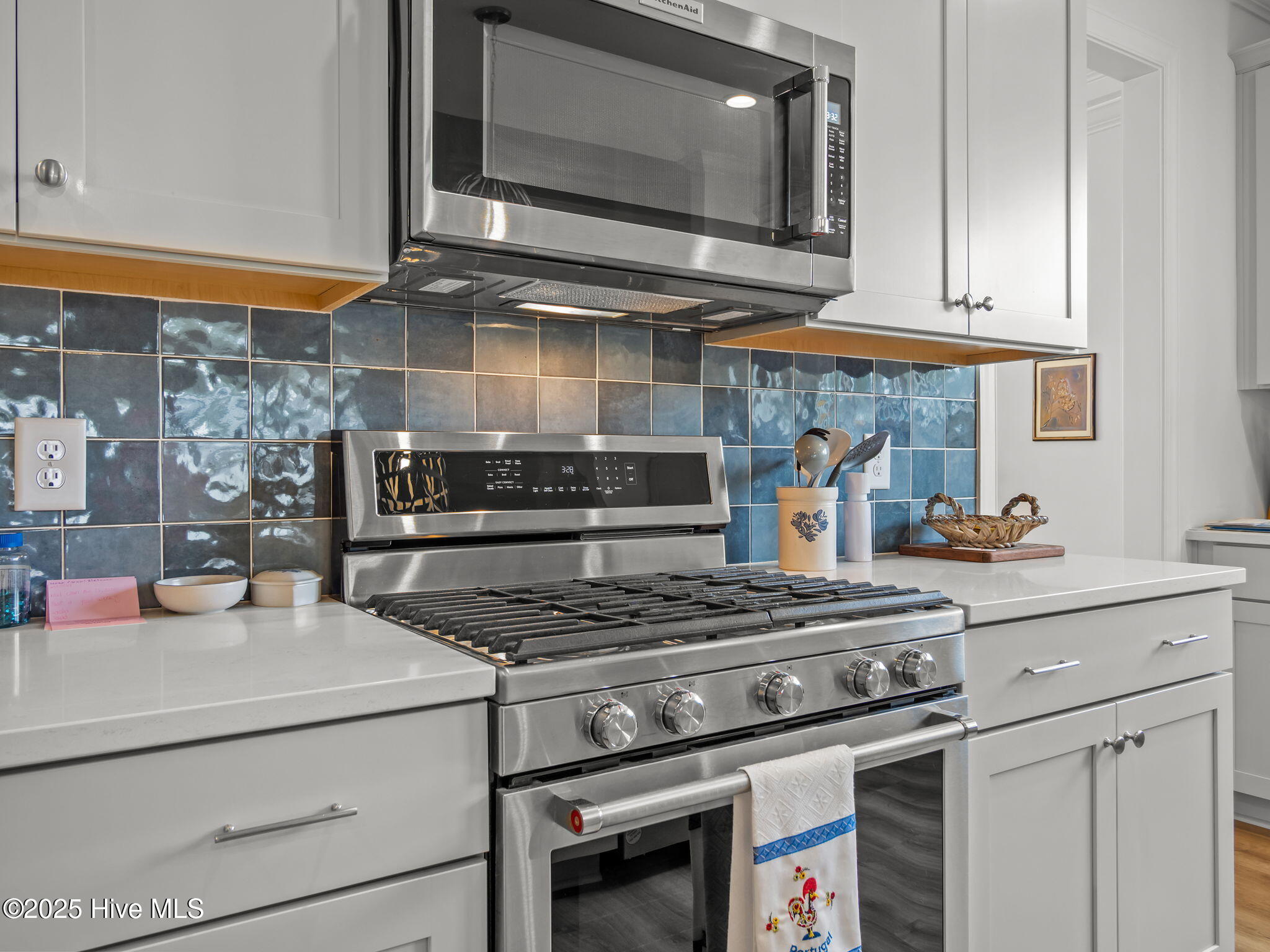 100528285 | Photo 31