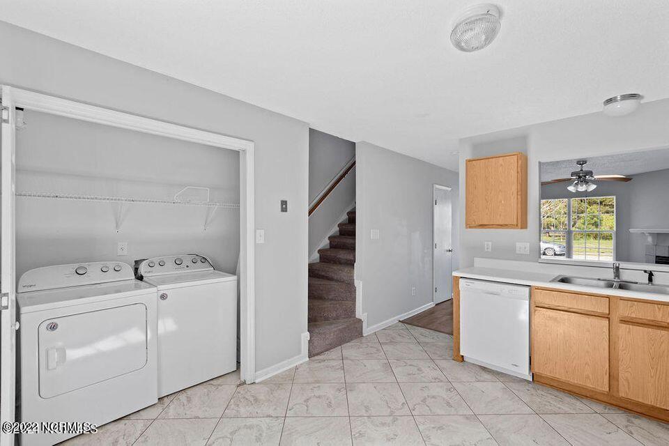 100568395 | Photo 10