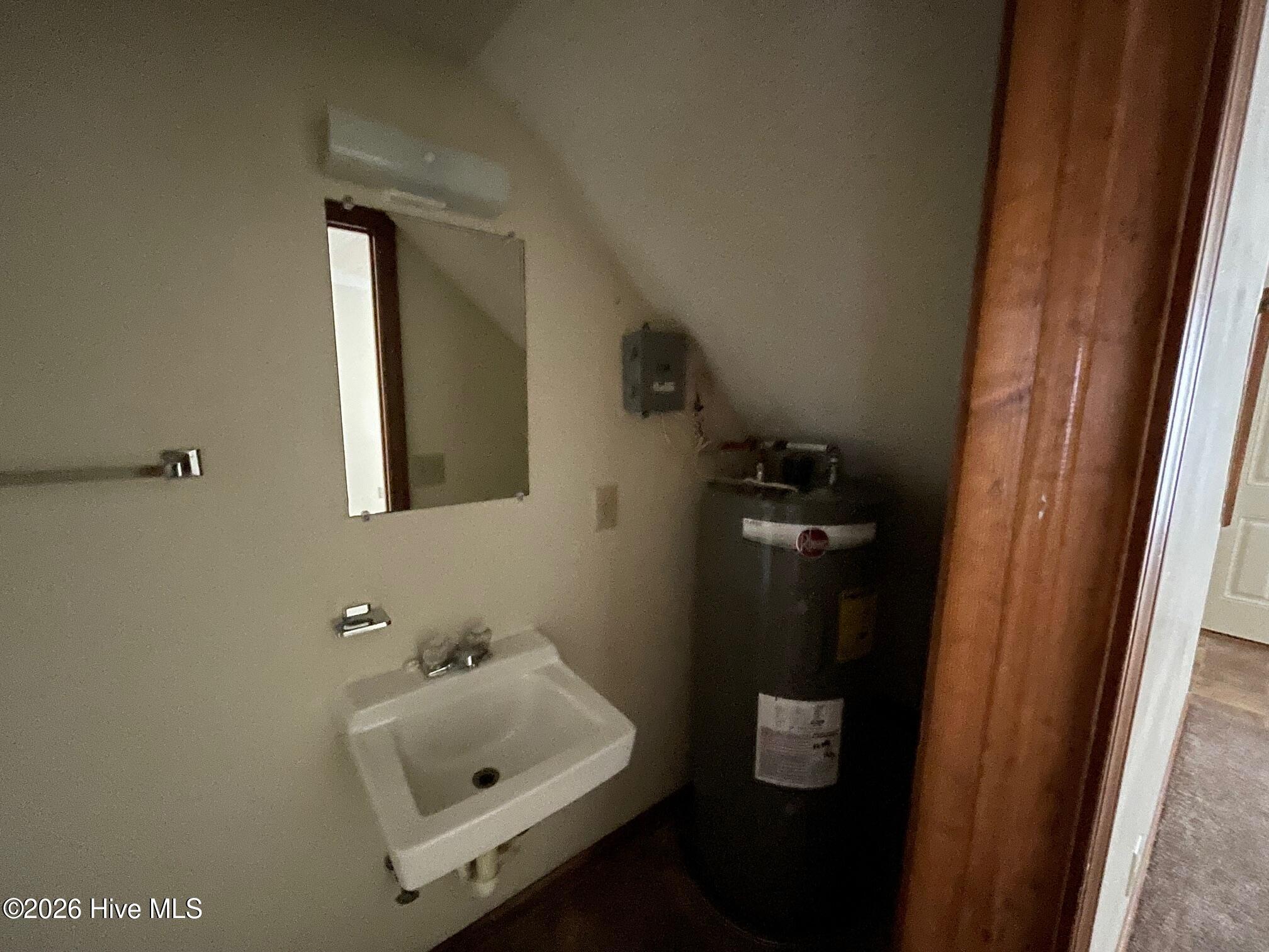 1005 Raleigh Street, Elizabeth City, NC, 27909