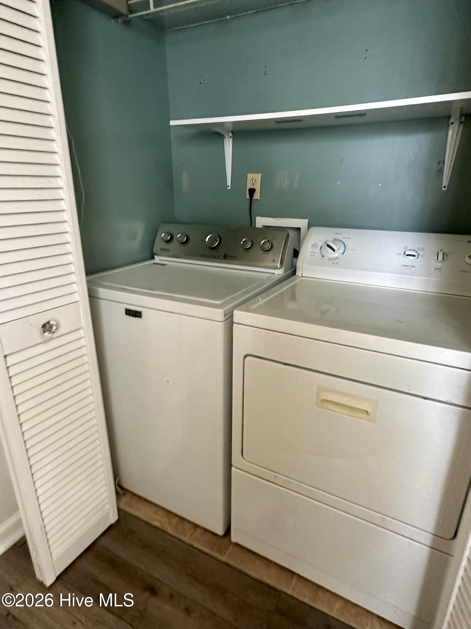 100565542 | Photo 21