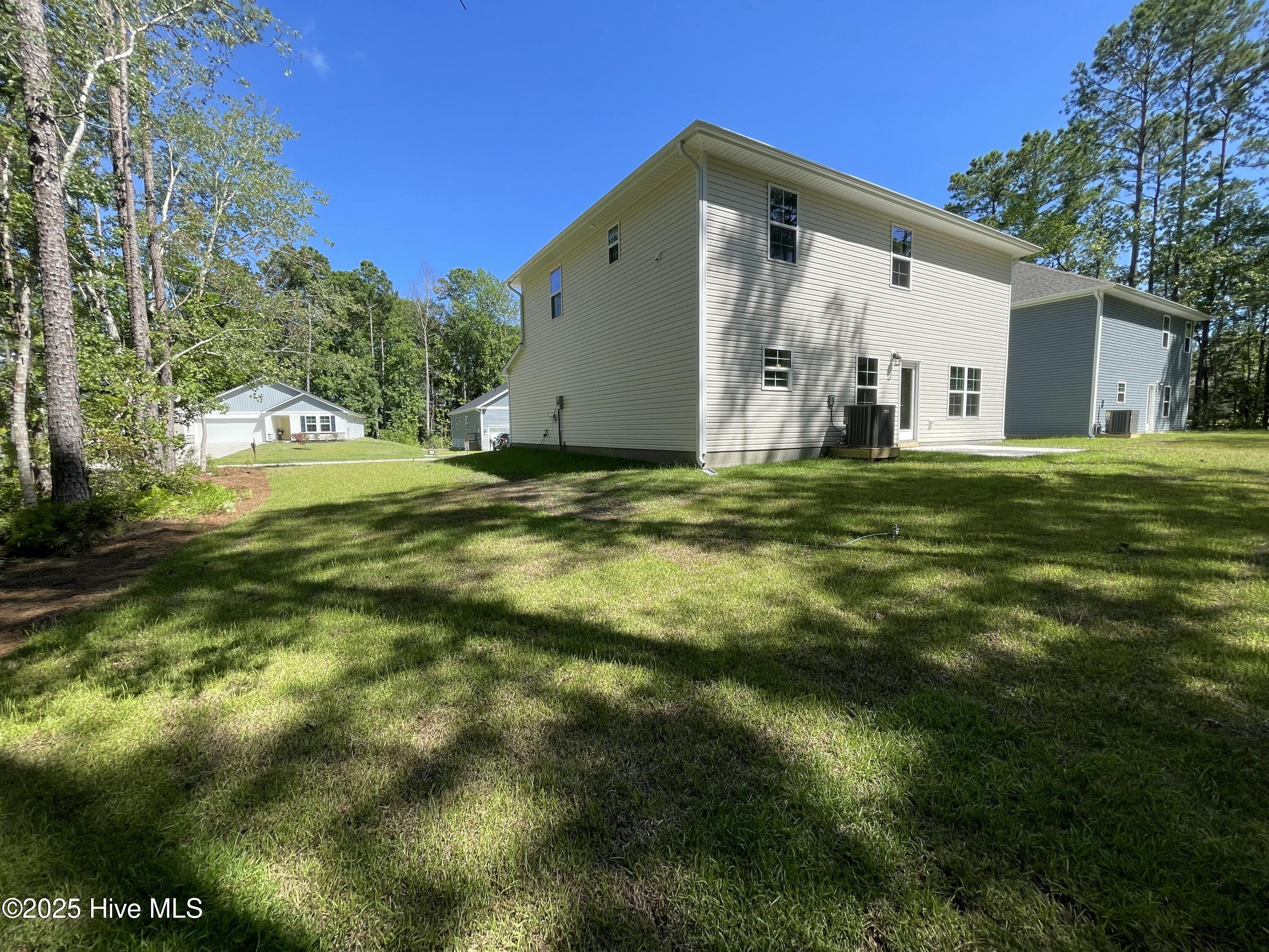 100422121 | Photo 10