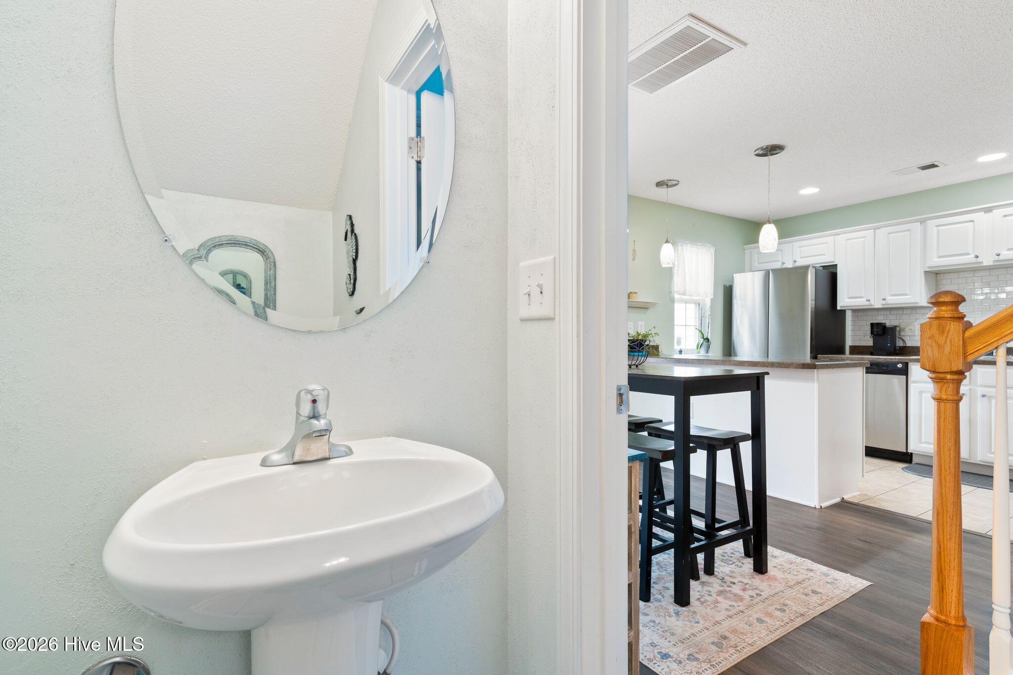 100551615 | Photo 12