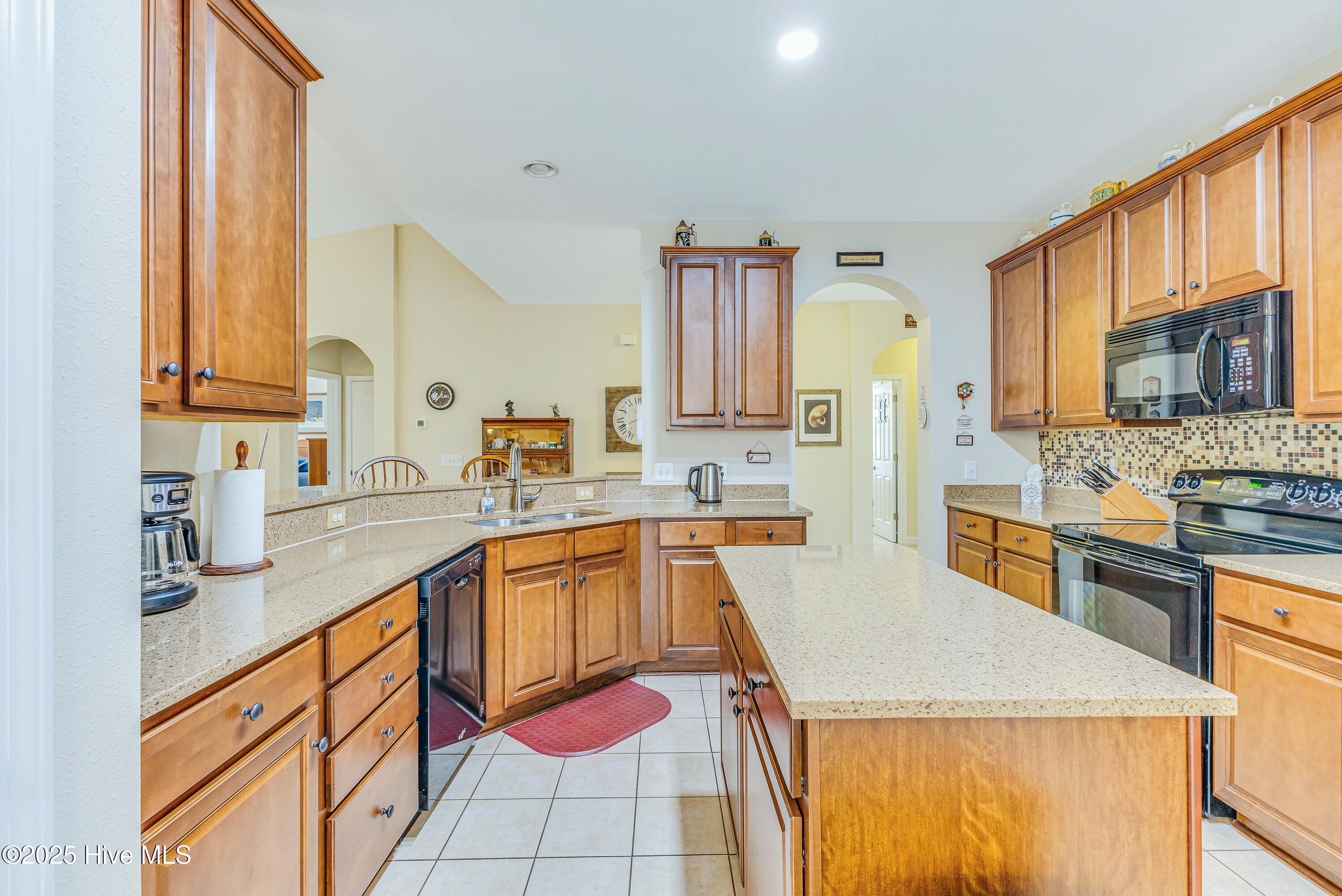 100547221 | Photo 16