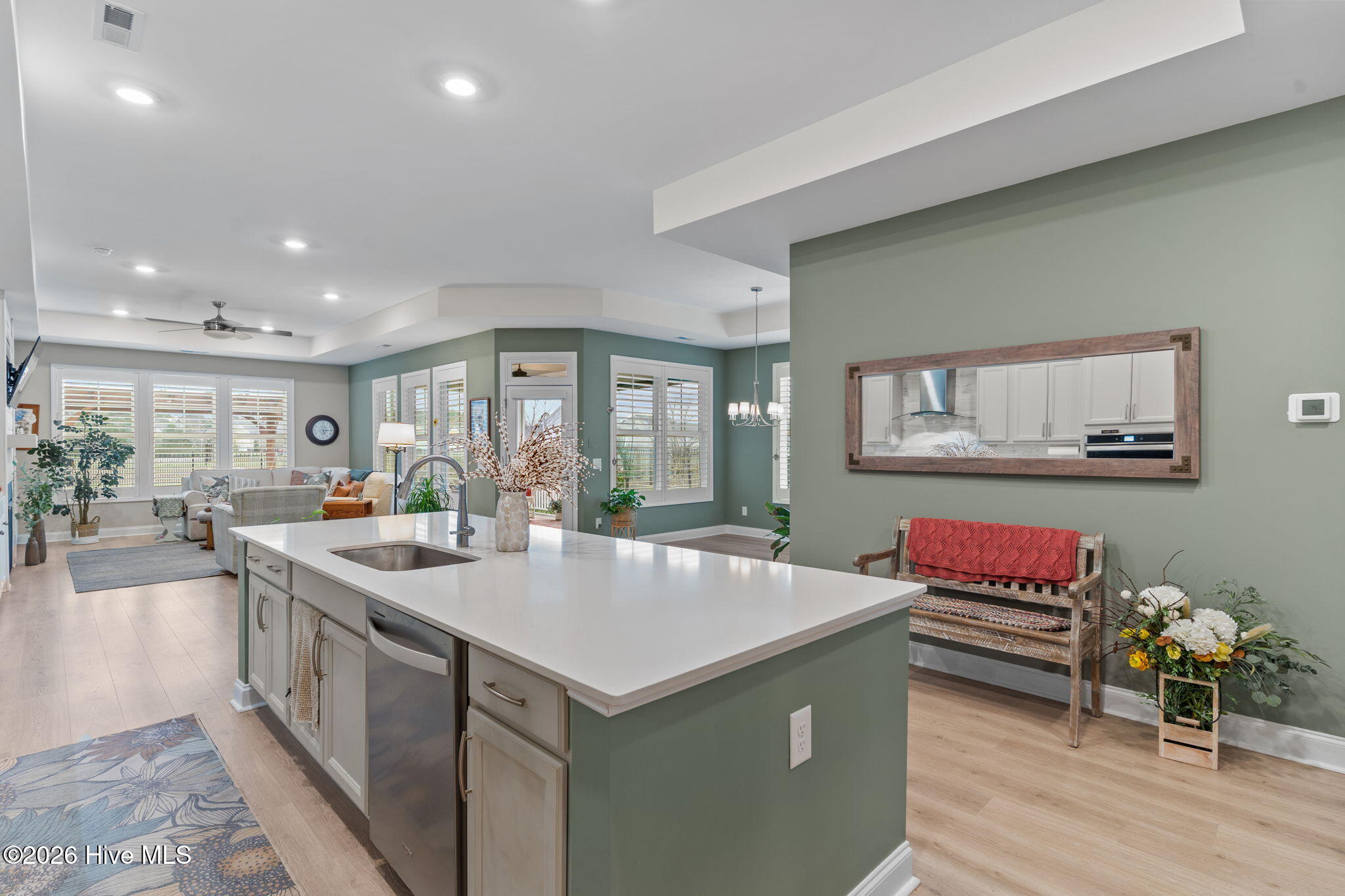 100559124 | Photo 13