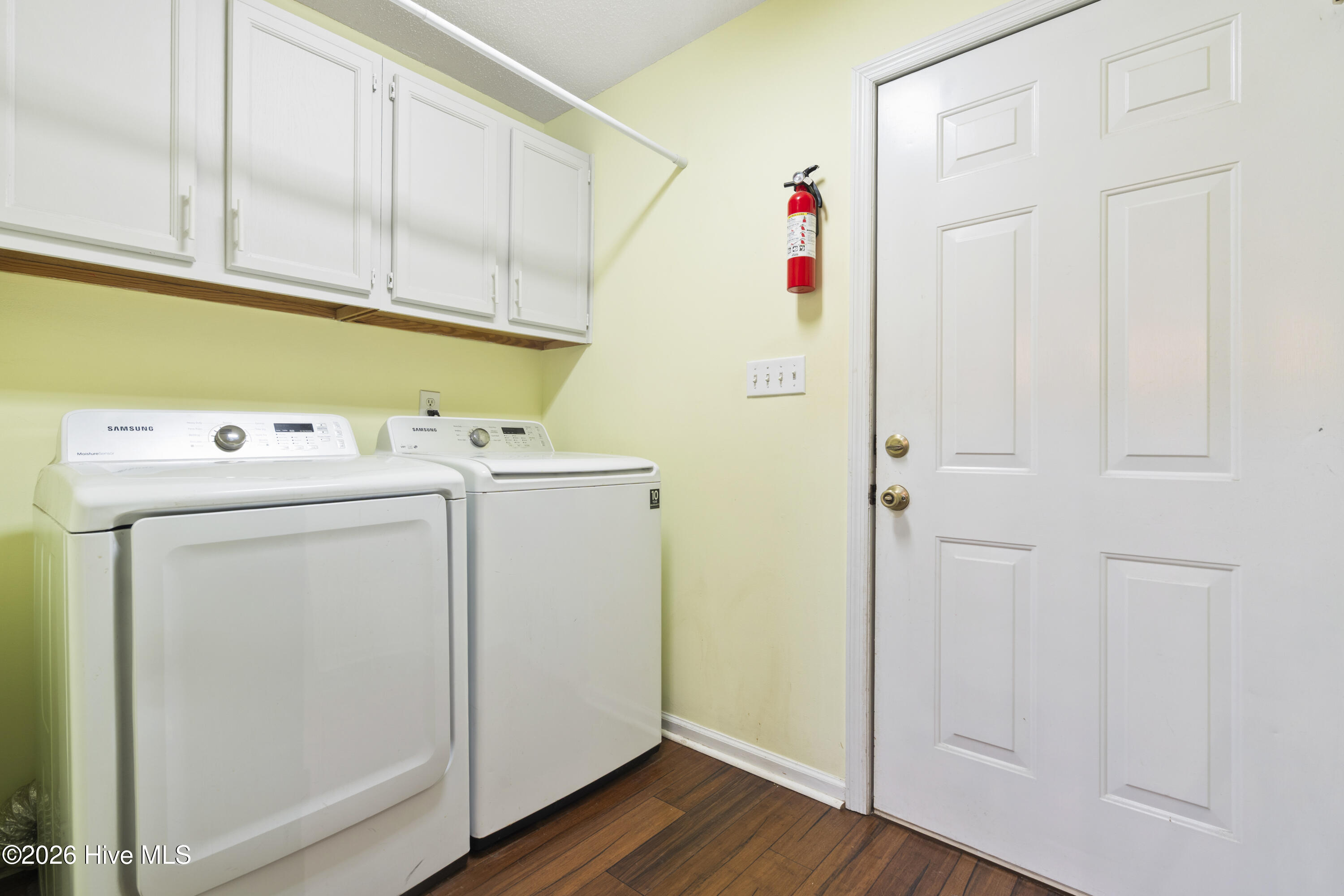 100551762 | Photo 32