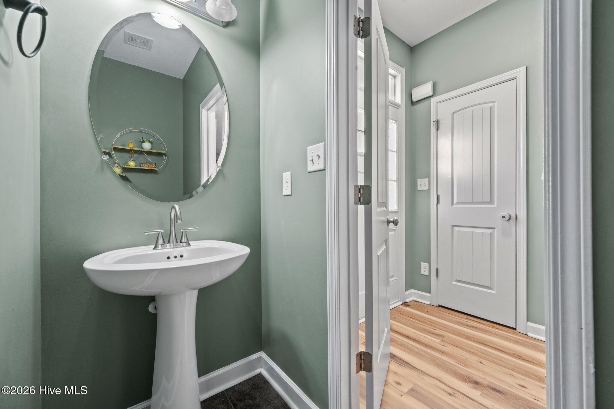 100564258 | Photo 19