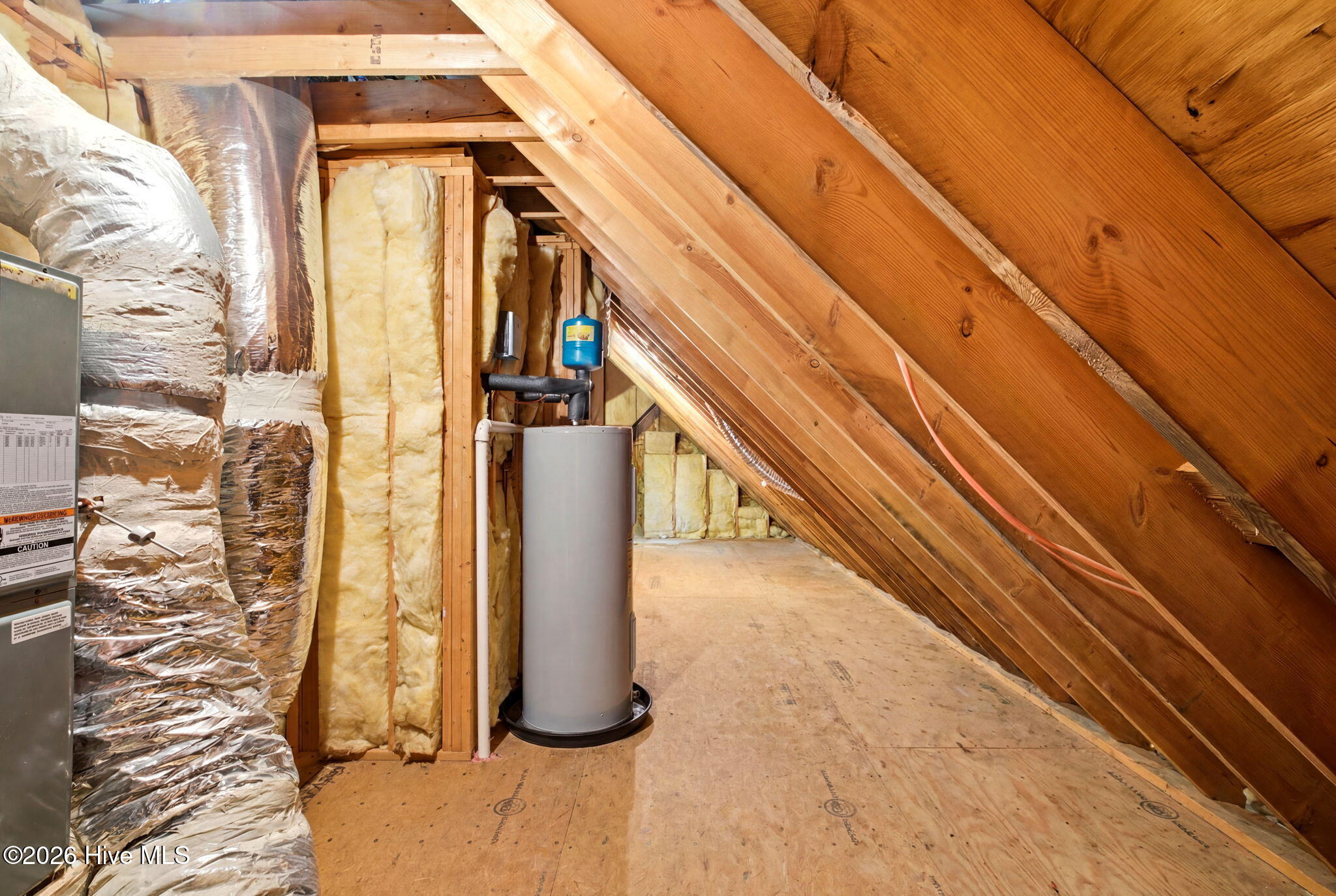 100588111 | Photo 54