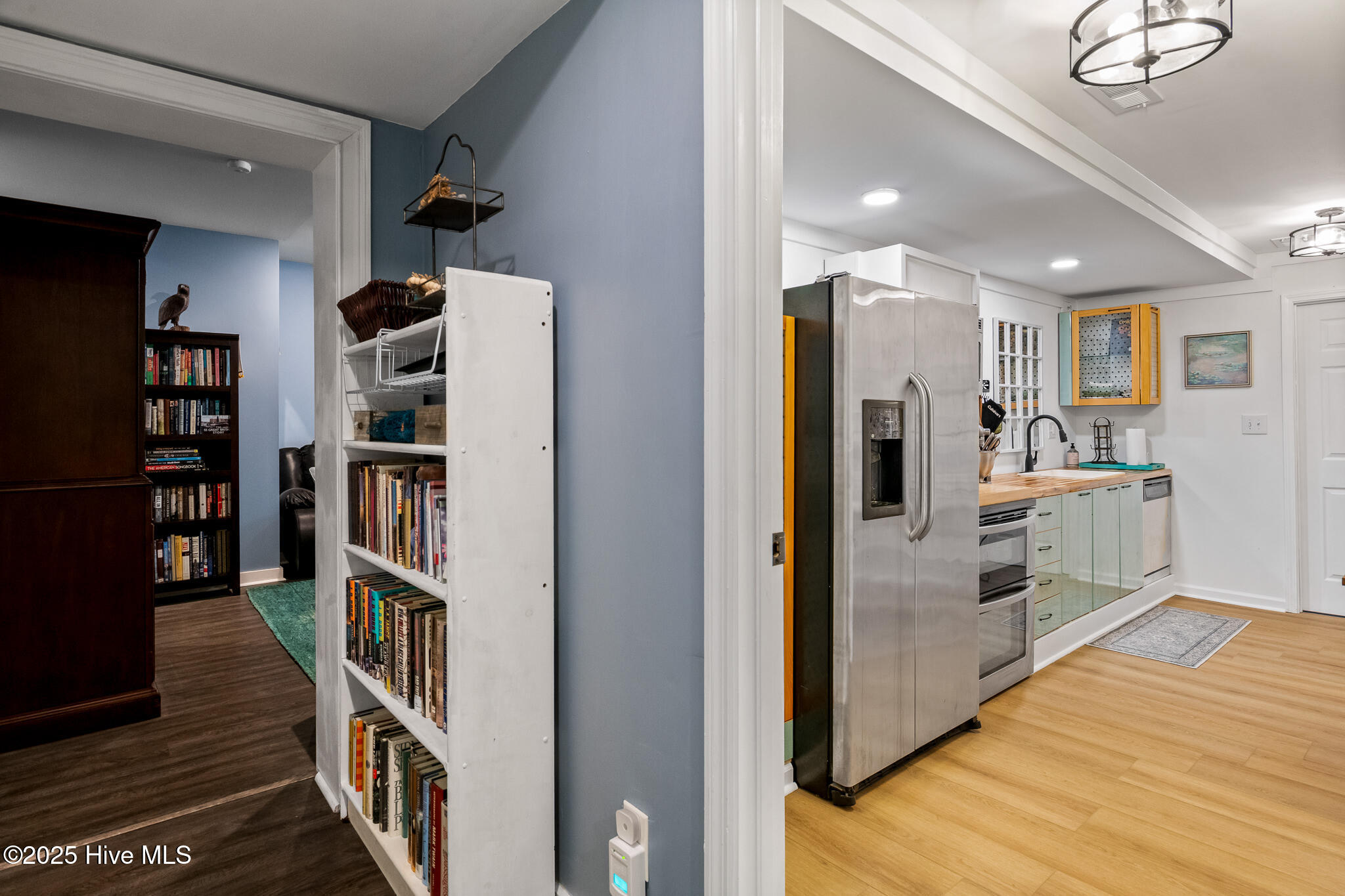 100532229 | Photo 23