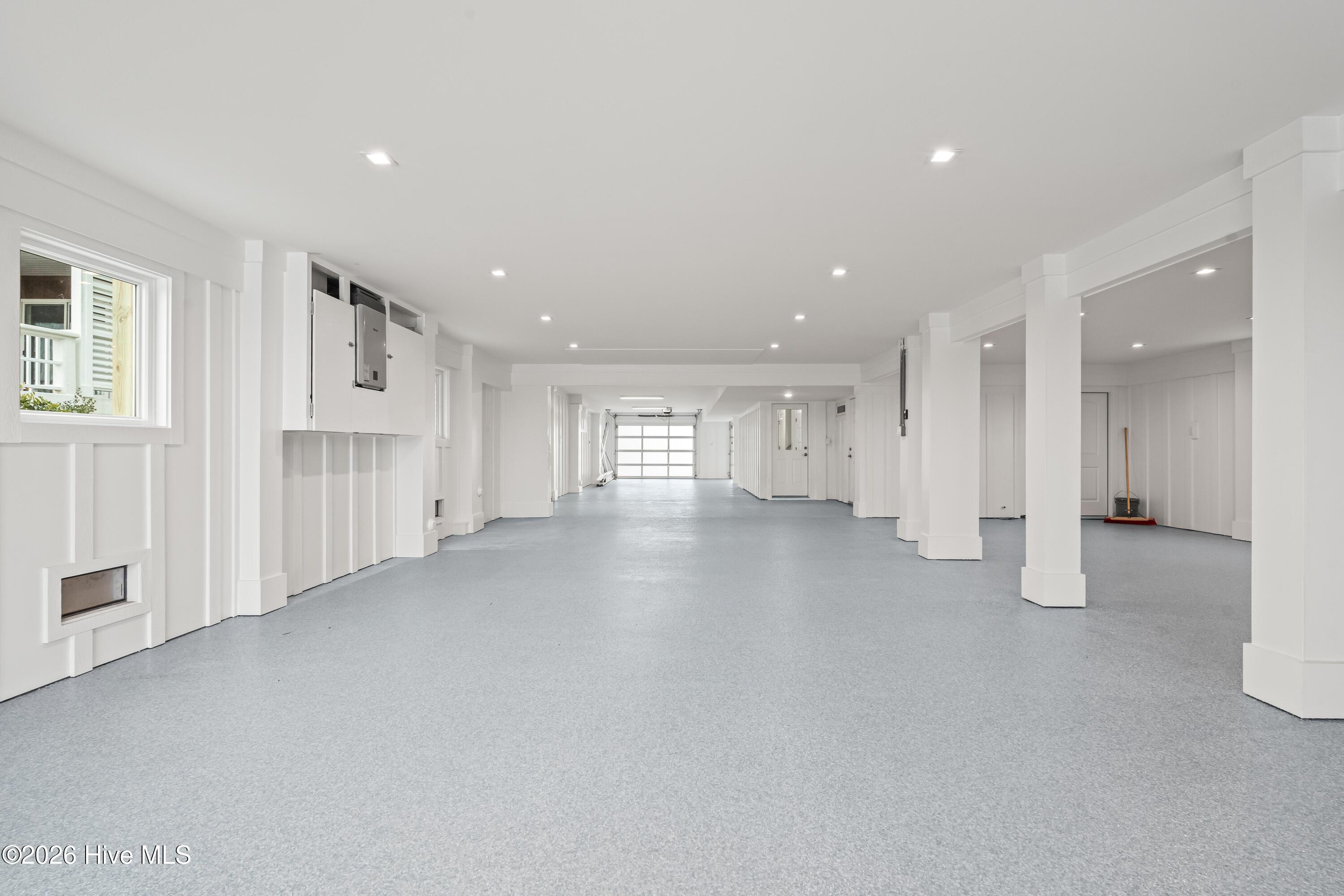 100558368 | Photo 66