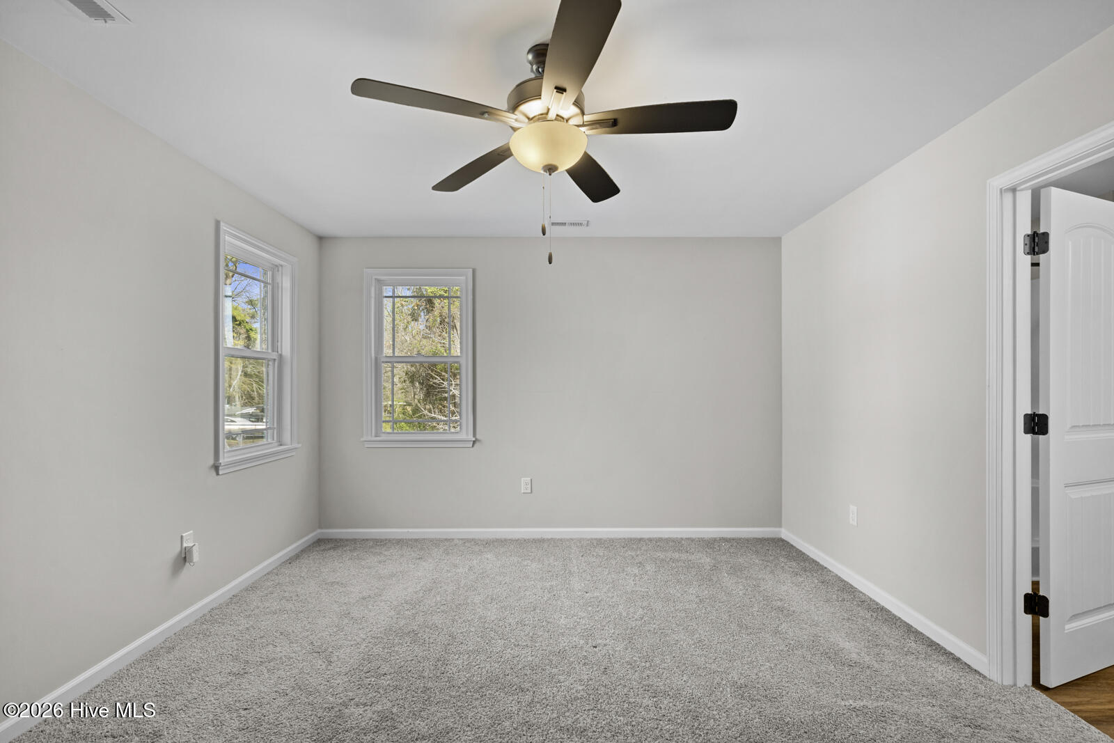 100542191 | Photo 22