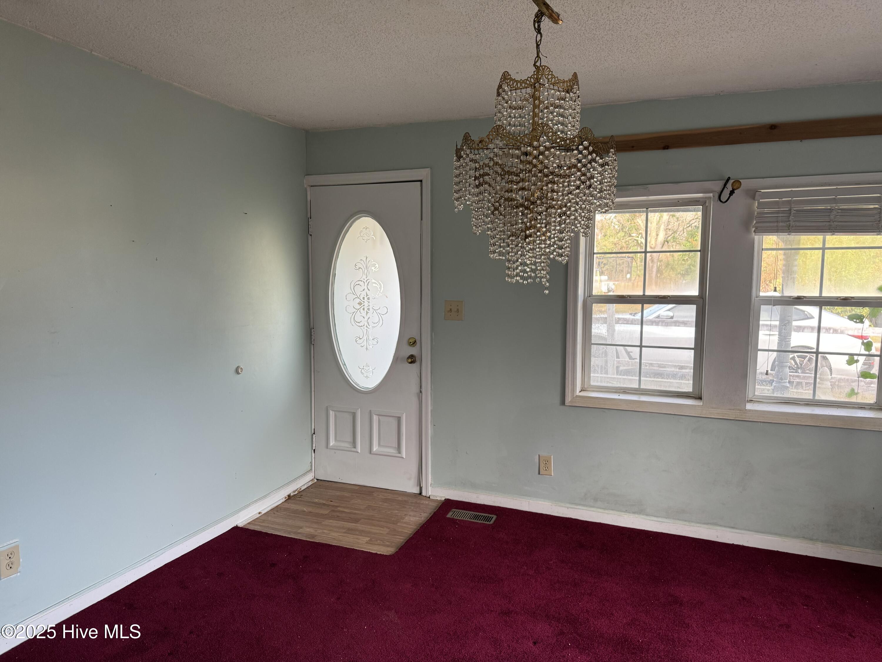 100543767 | Photo 10