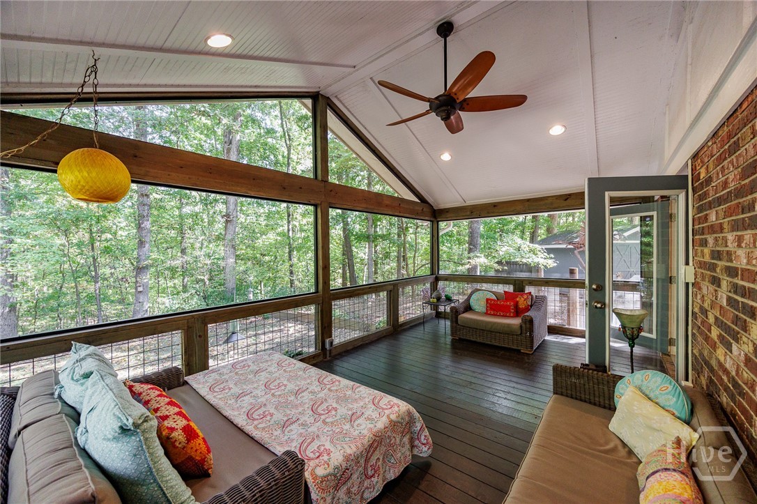 117 Gibbons Place