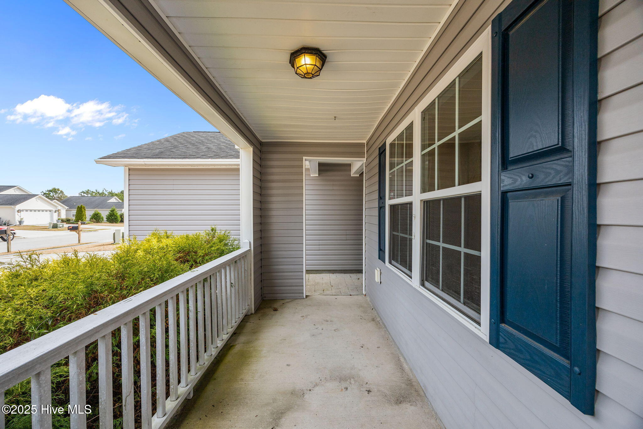 100545906 | Photo 34