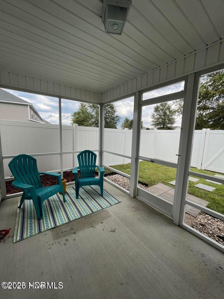 100554553 | Photo 14