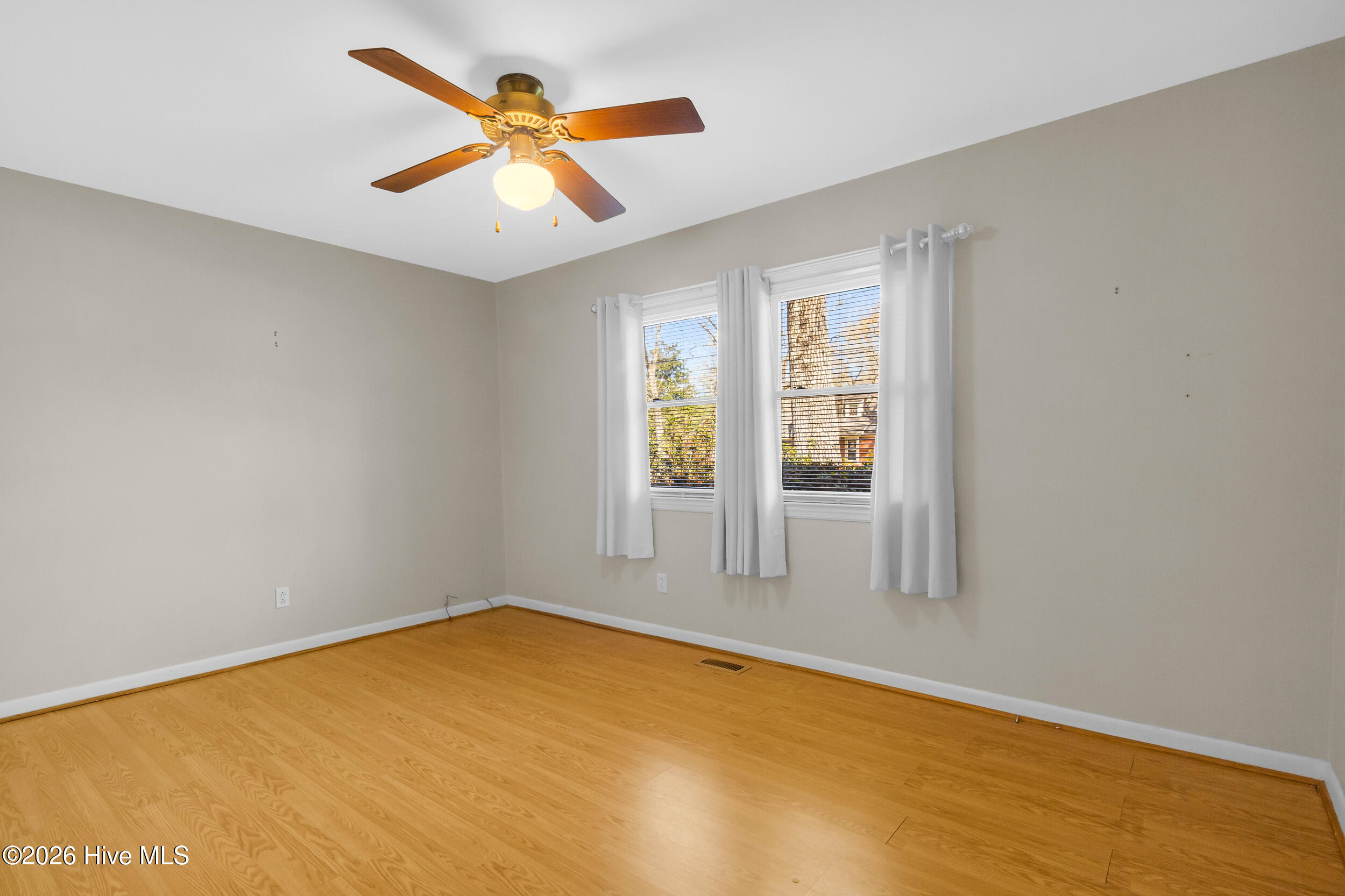 609 Edgehill Road,Trent Woods