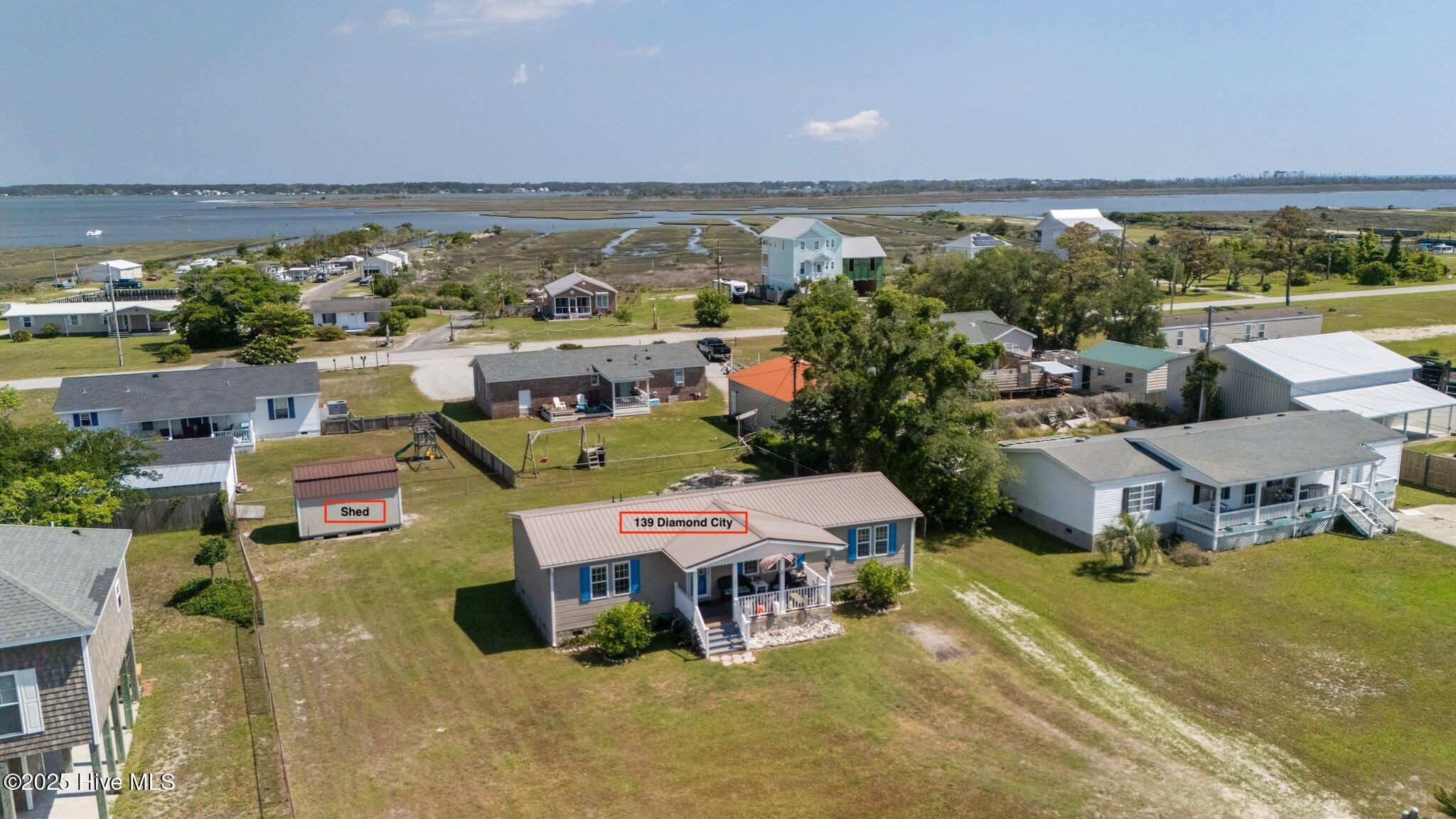 139 Diamond City Drive, Harkers Island, NC, 28531