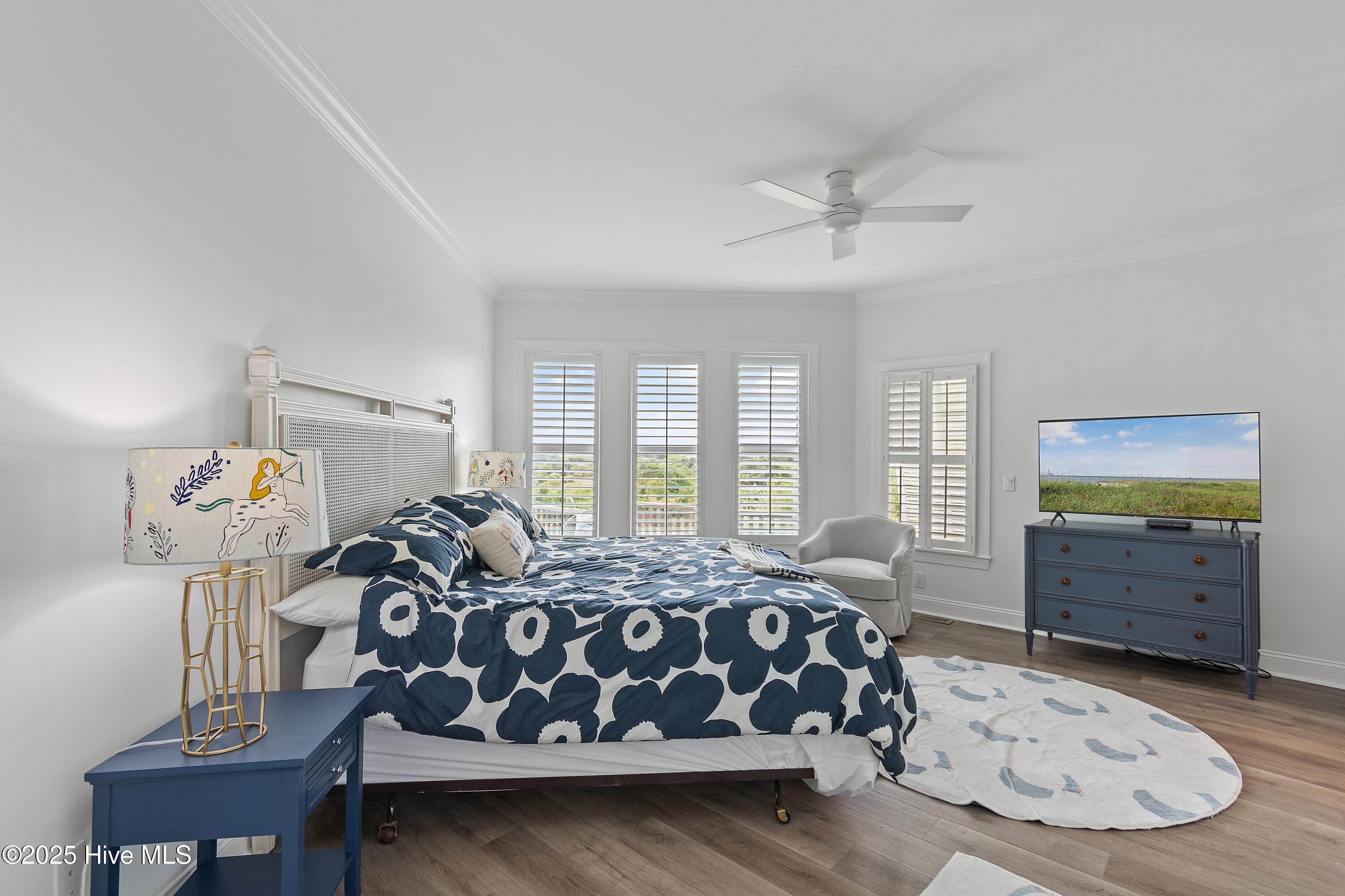 100536702 | Photo 75