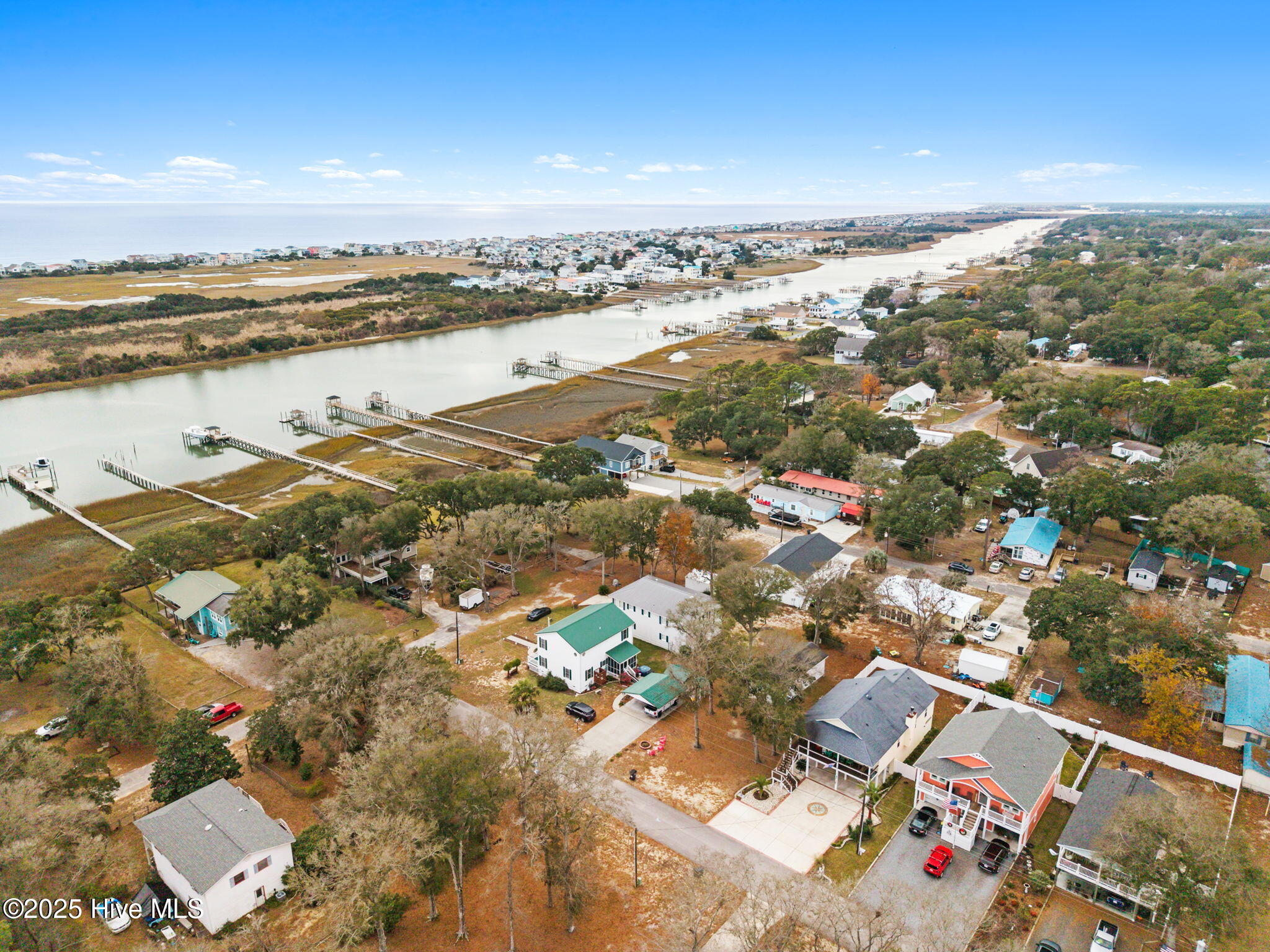 100544107 | Photo 52