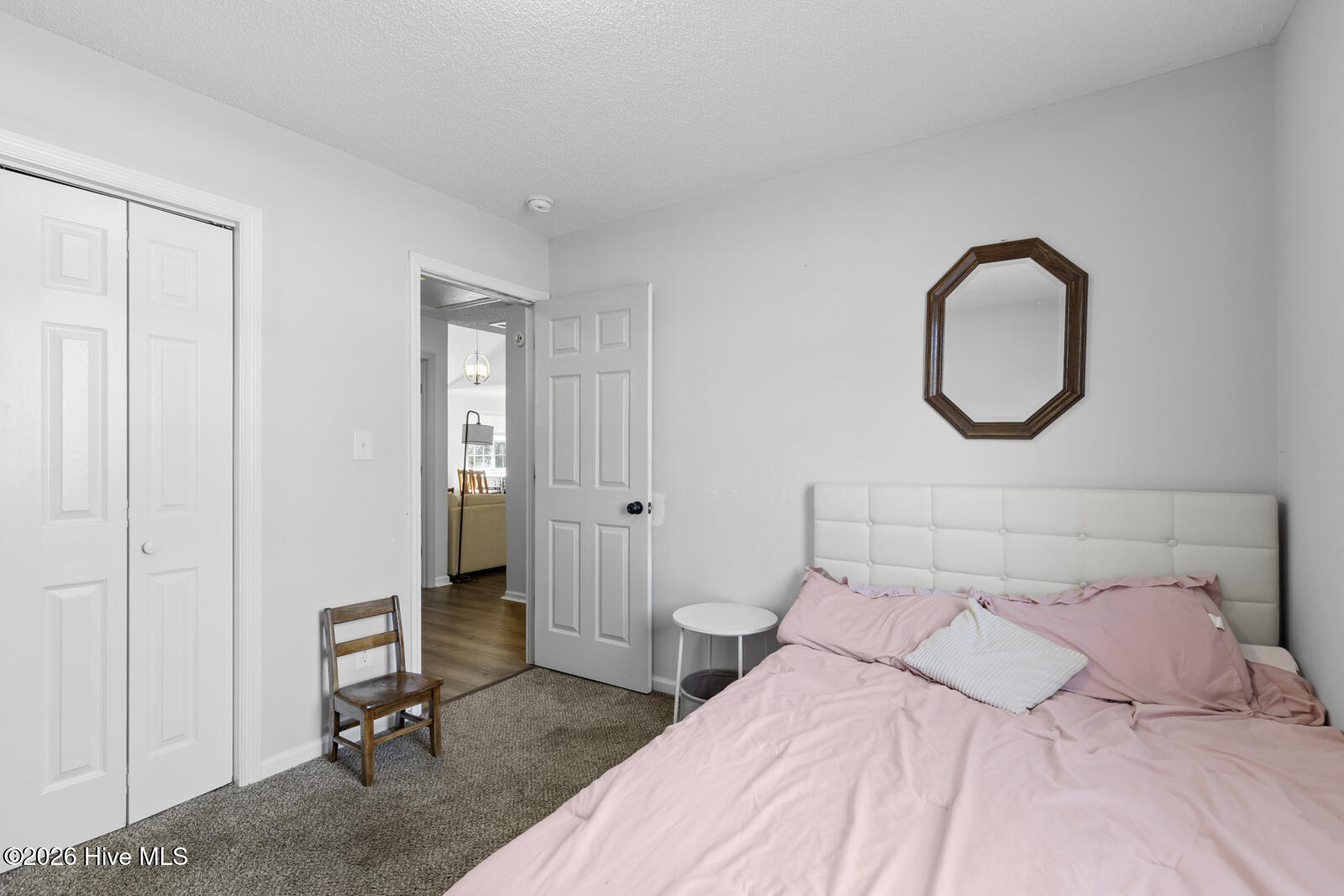 100565637 | Photo 18