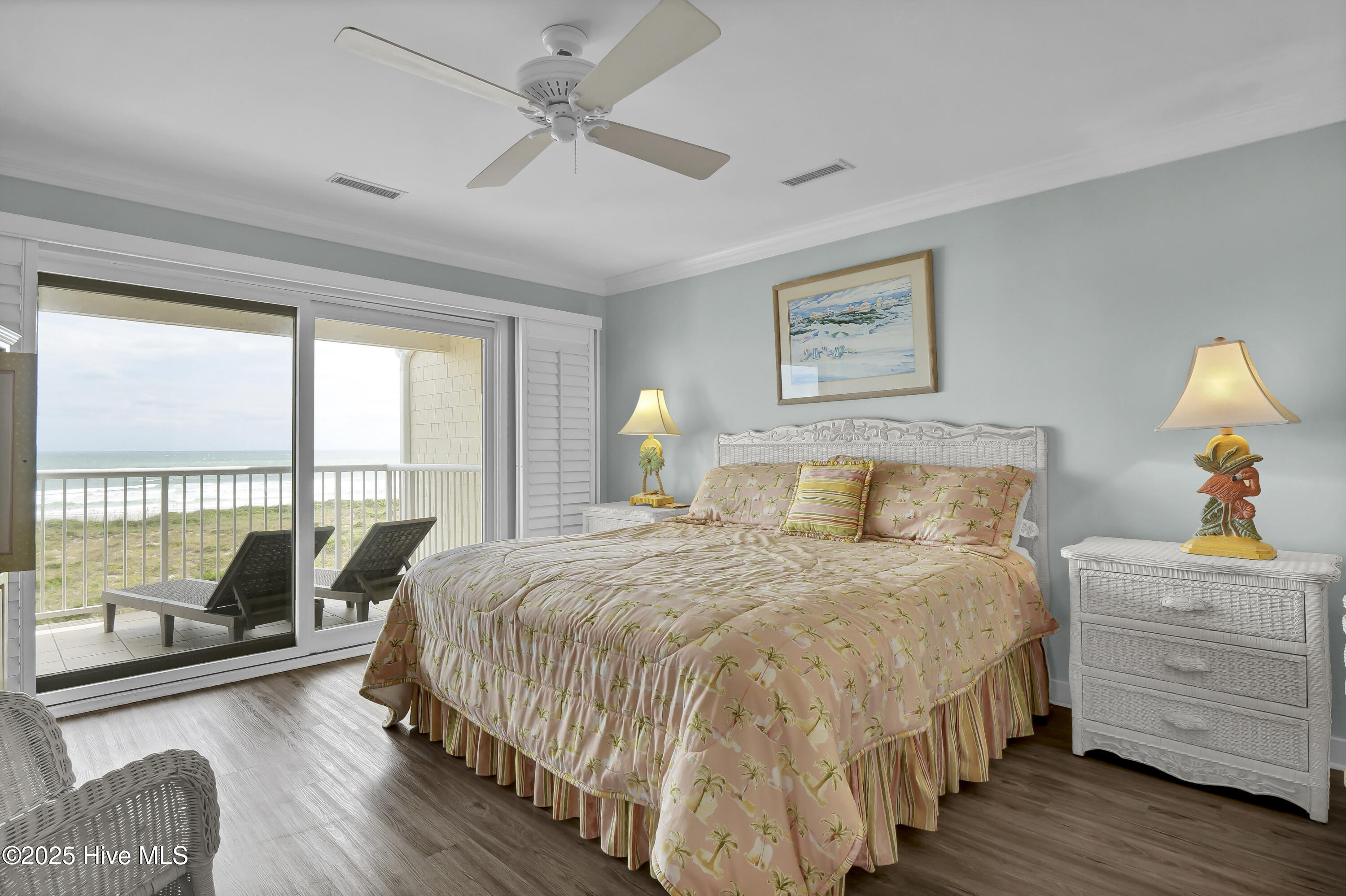 100535604 | Photo 19