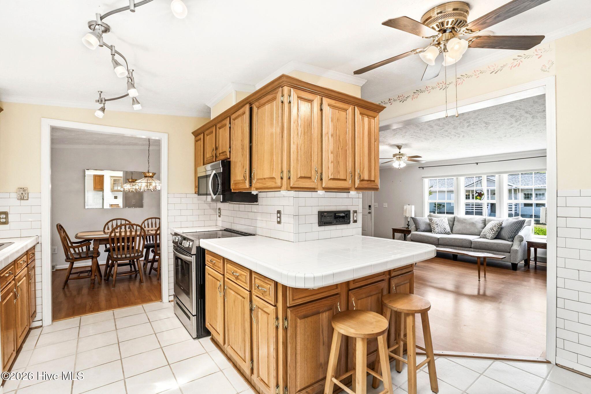 100567371 | Photo 20