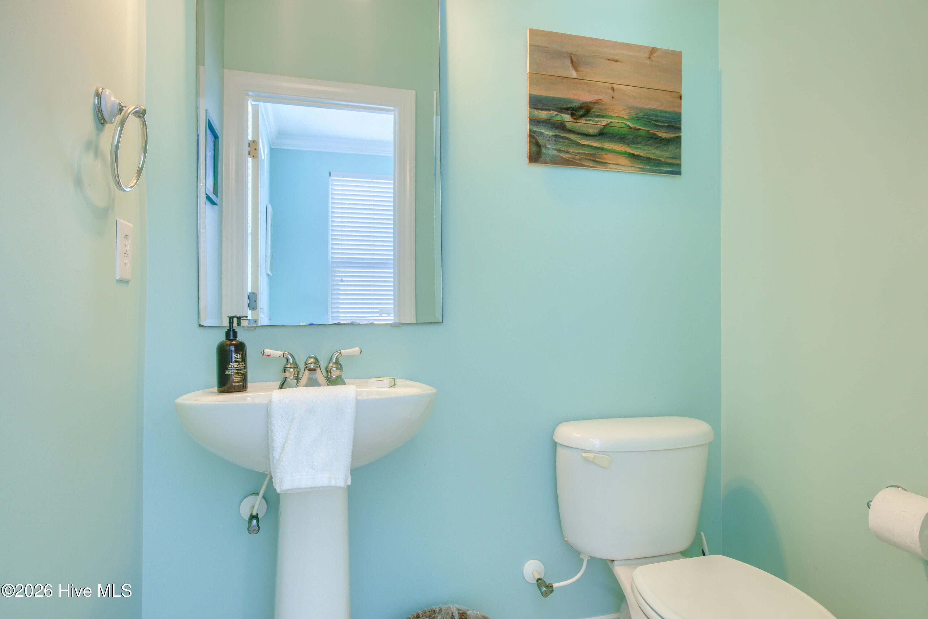 100558163 | Photo 25