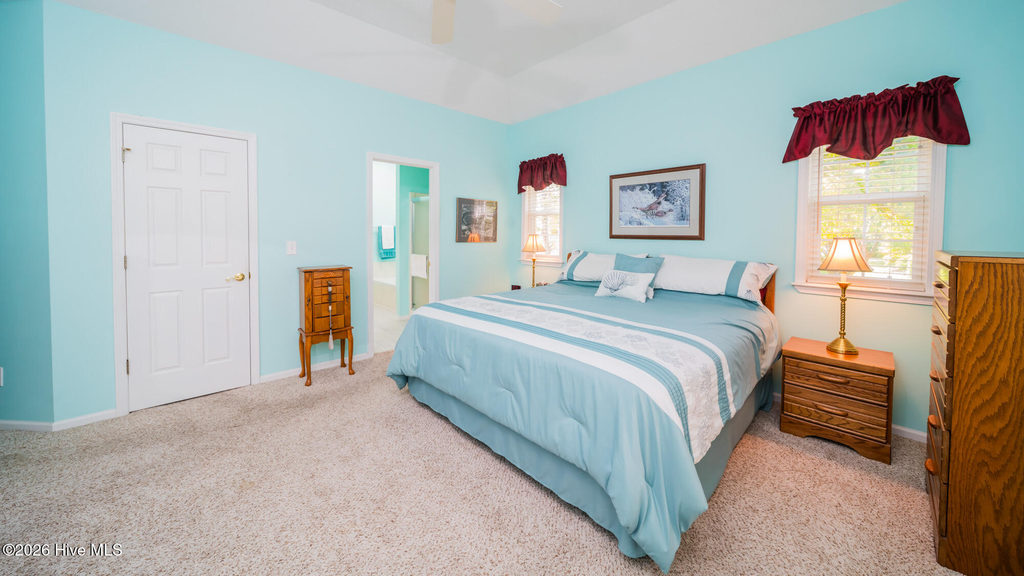 100569963 | Photo 20