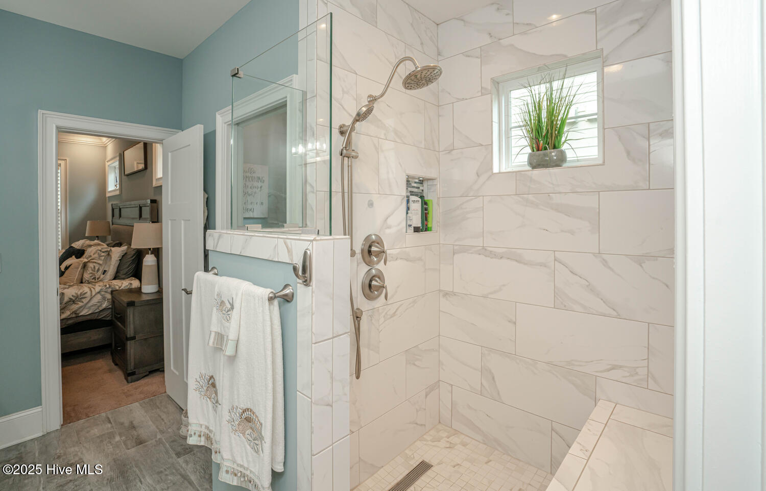 100558918 | Photo 26