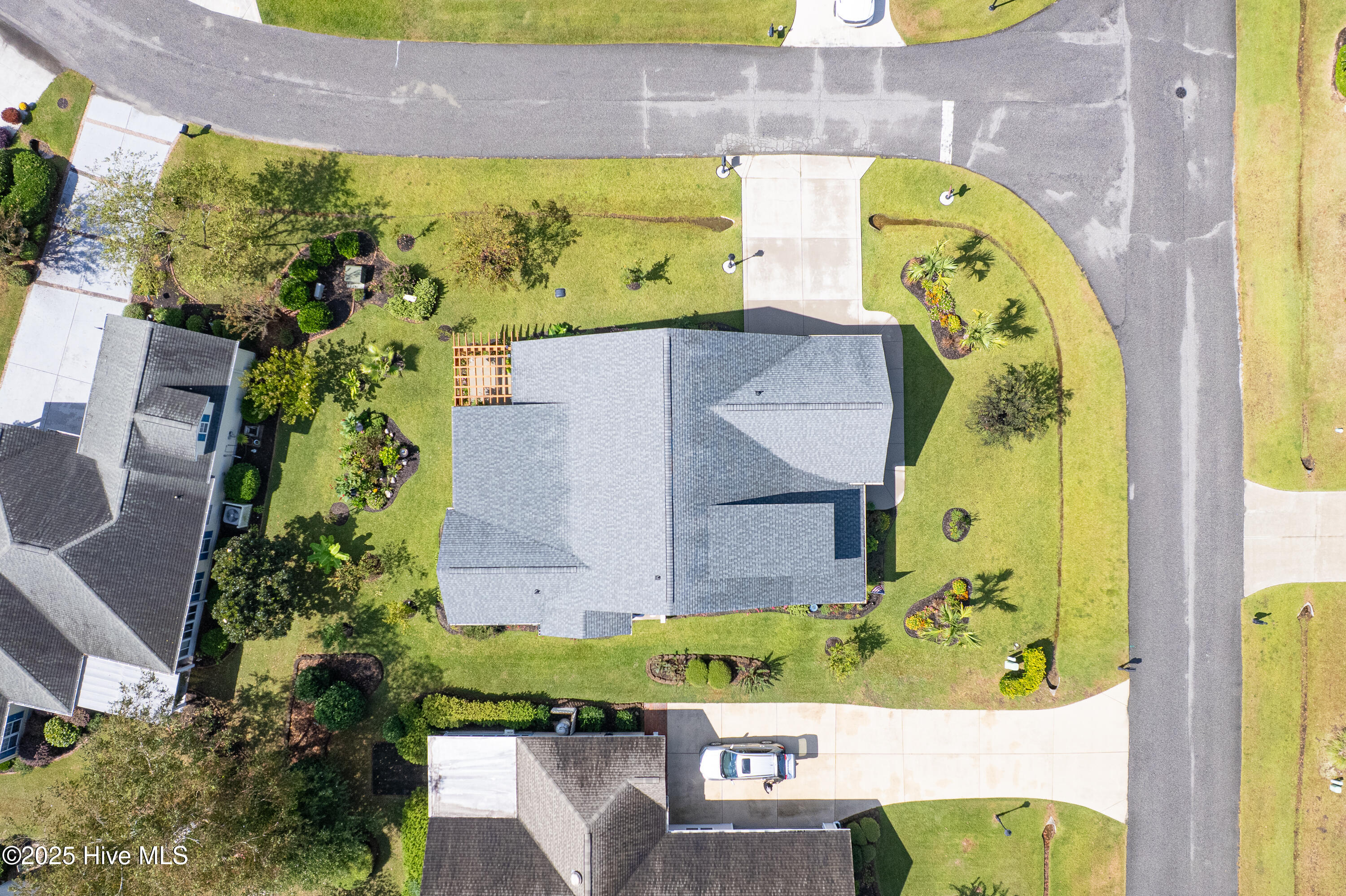 100533188 | Photo 50