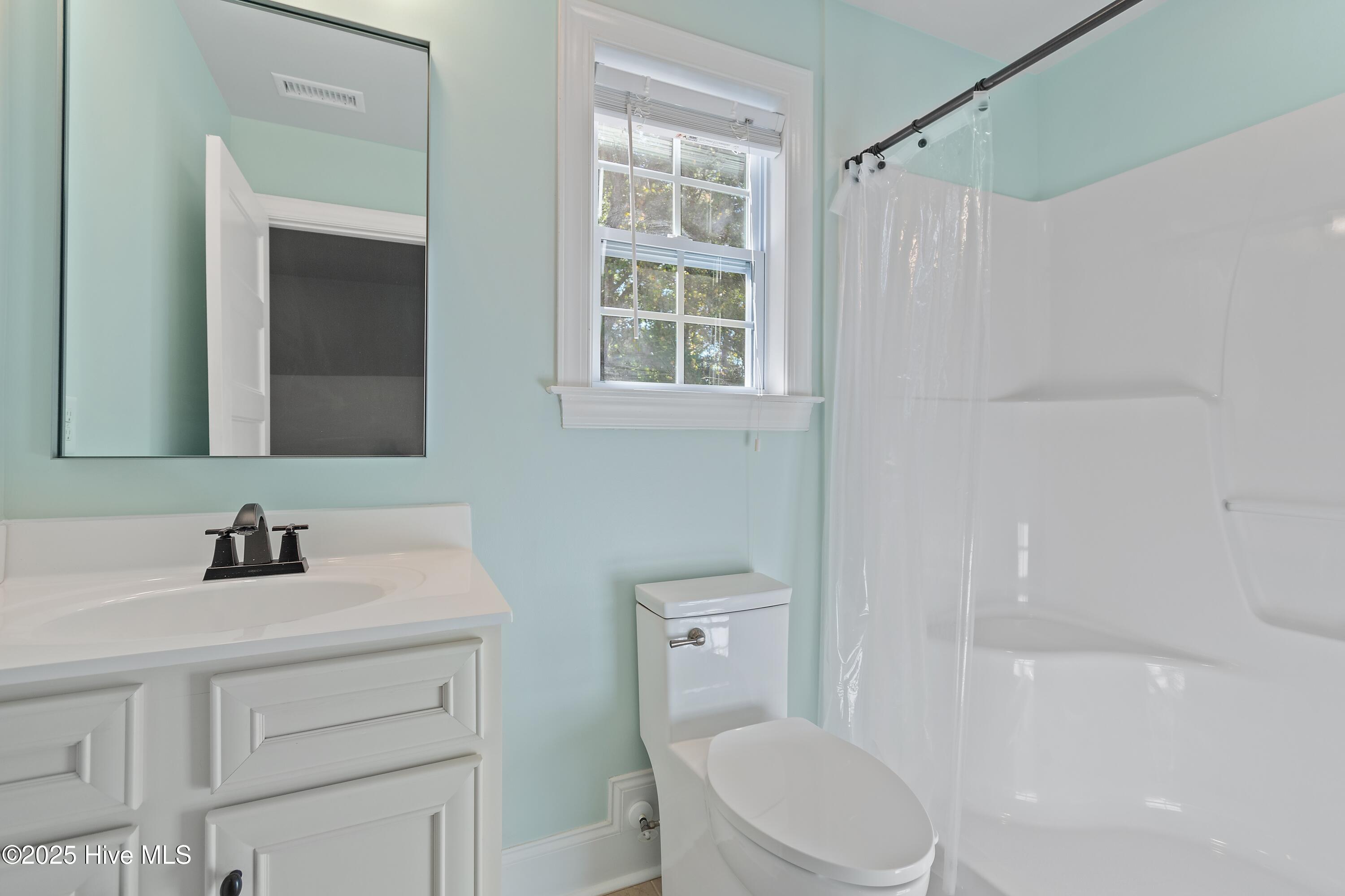 100534757 | Photo 31