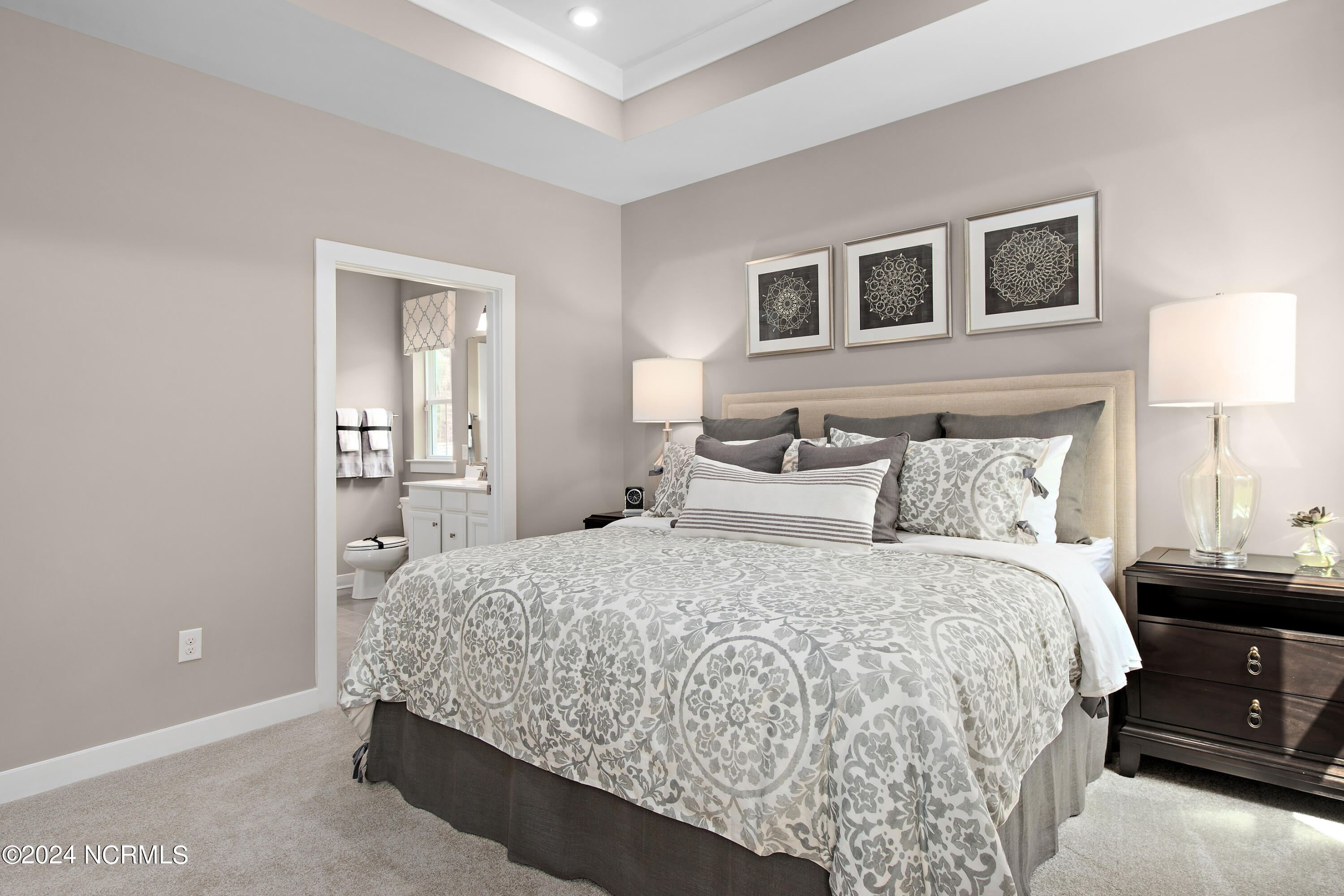 100562472 | Photo 18