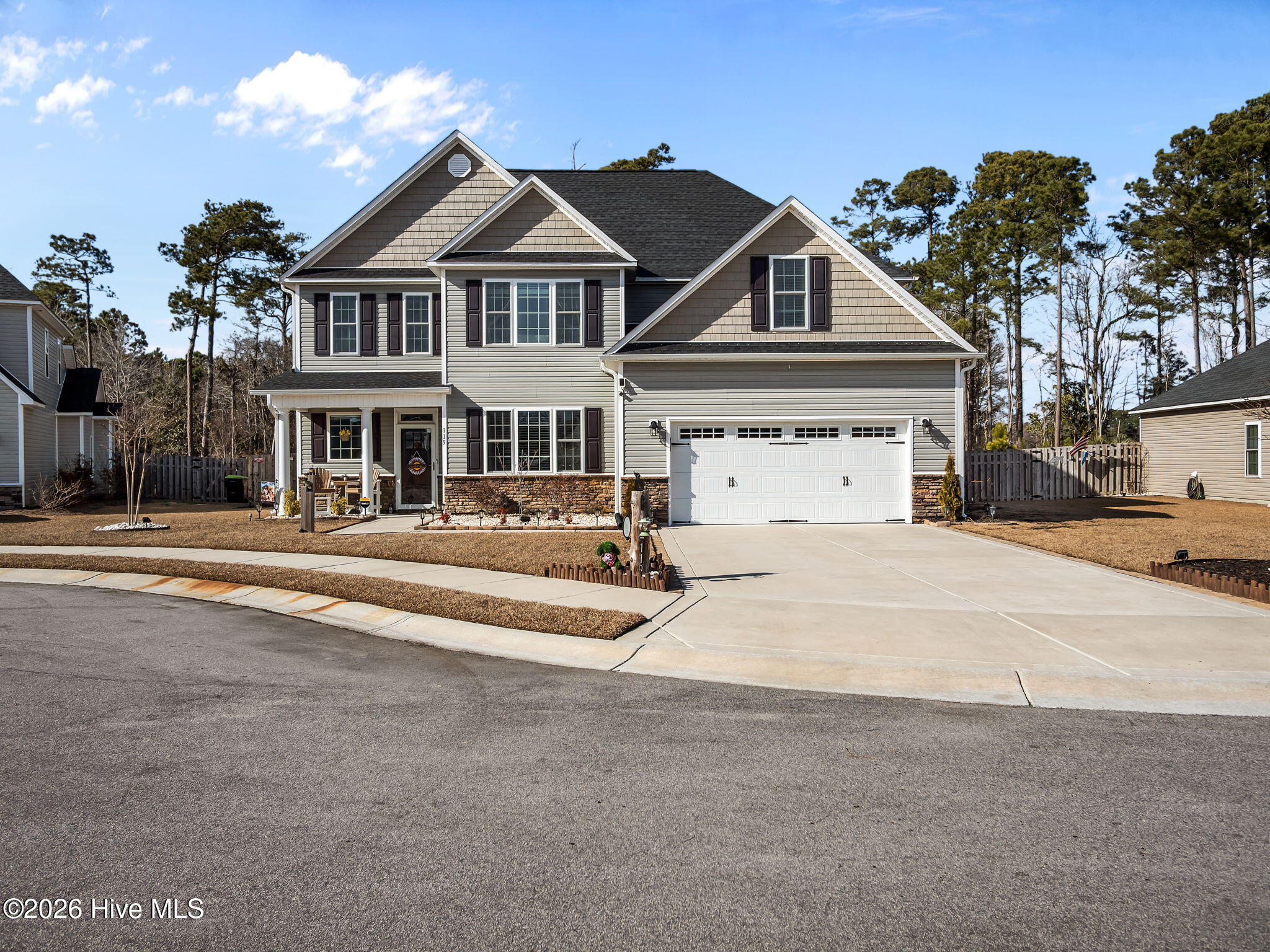 100554631 | Photo 50