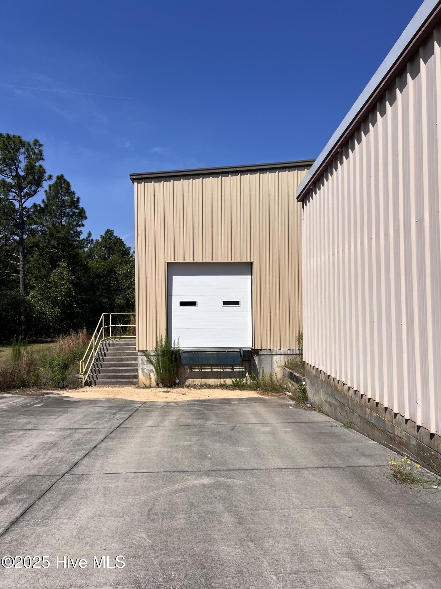 4 11496 US 15-501 Hwy Exterior