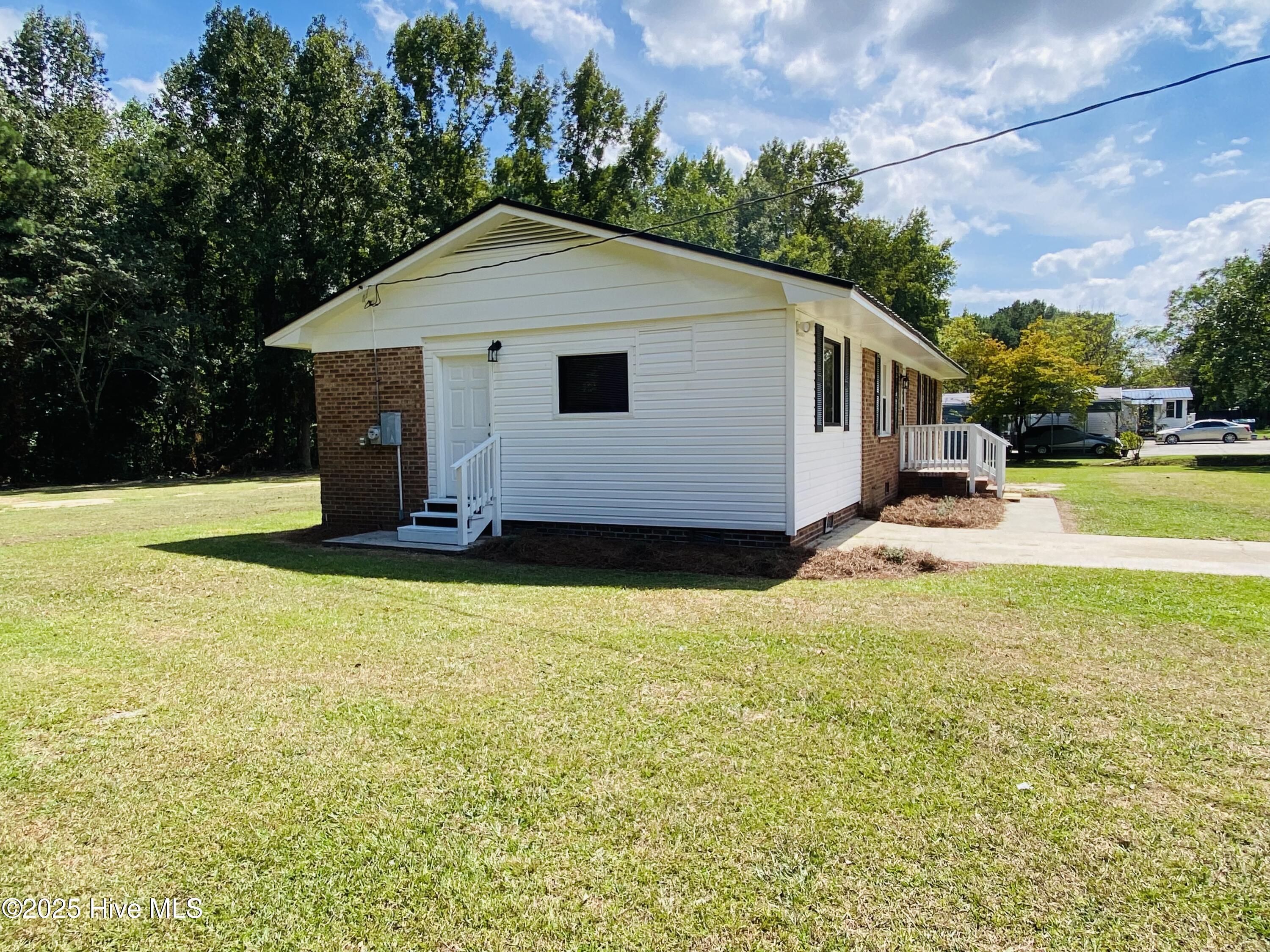 100530577 | Photo 13