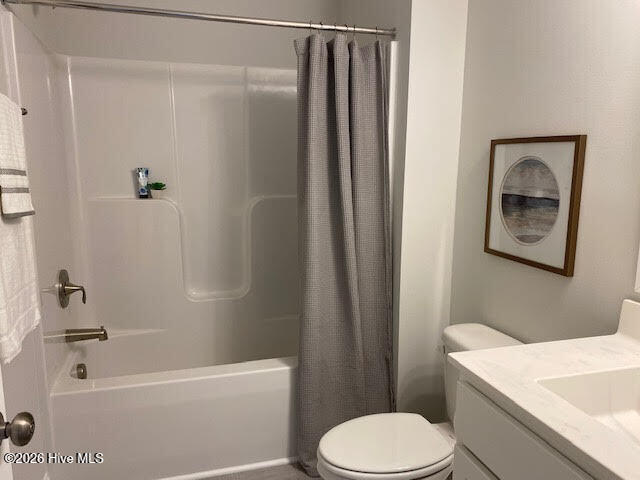 100567488 | Photo 23