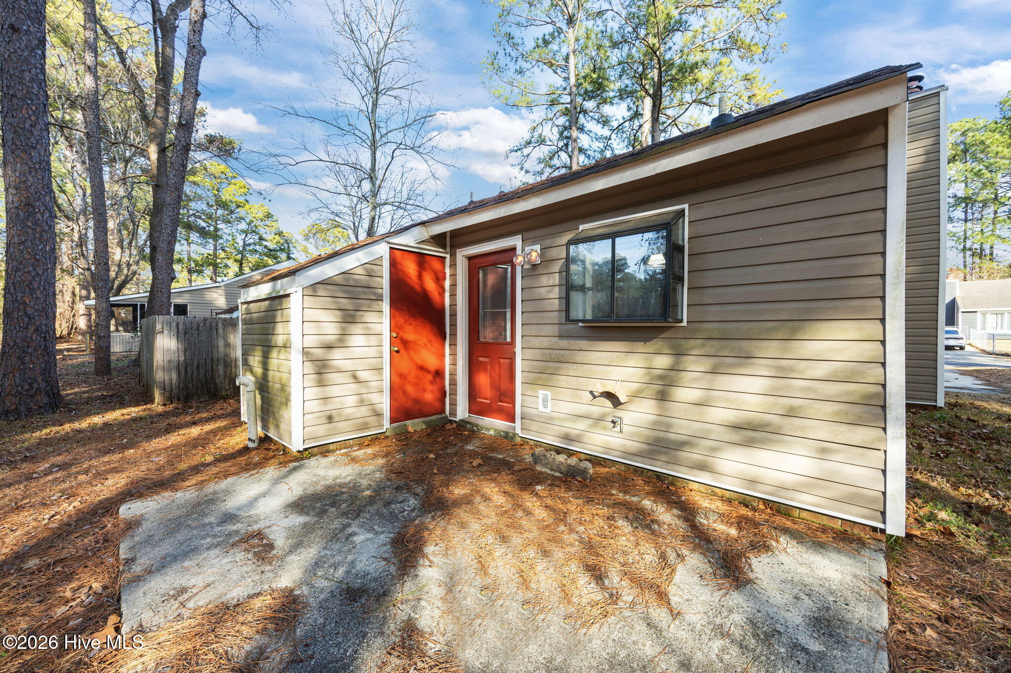 100555422 | Photo 14